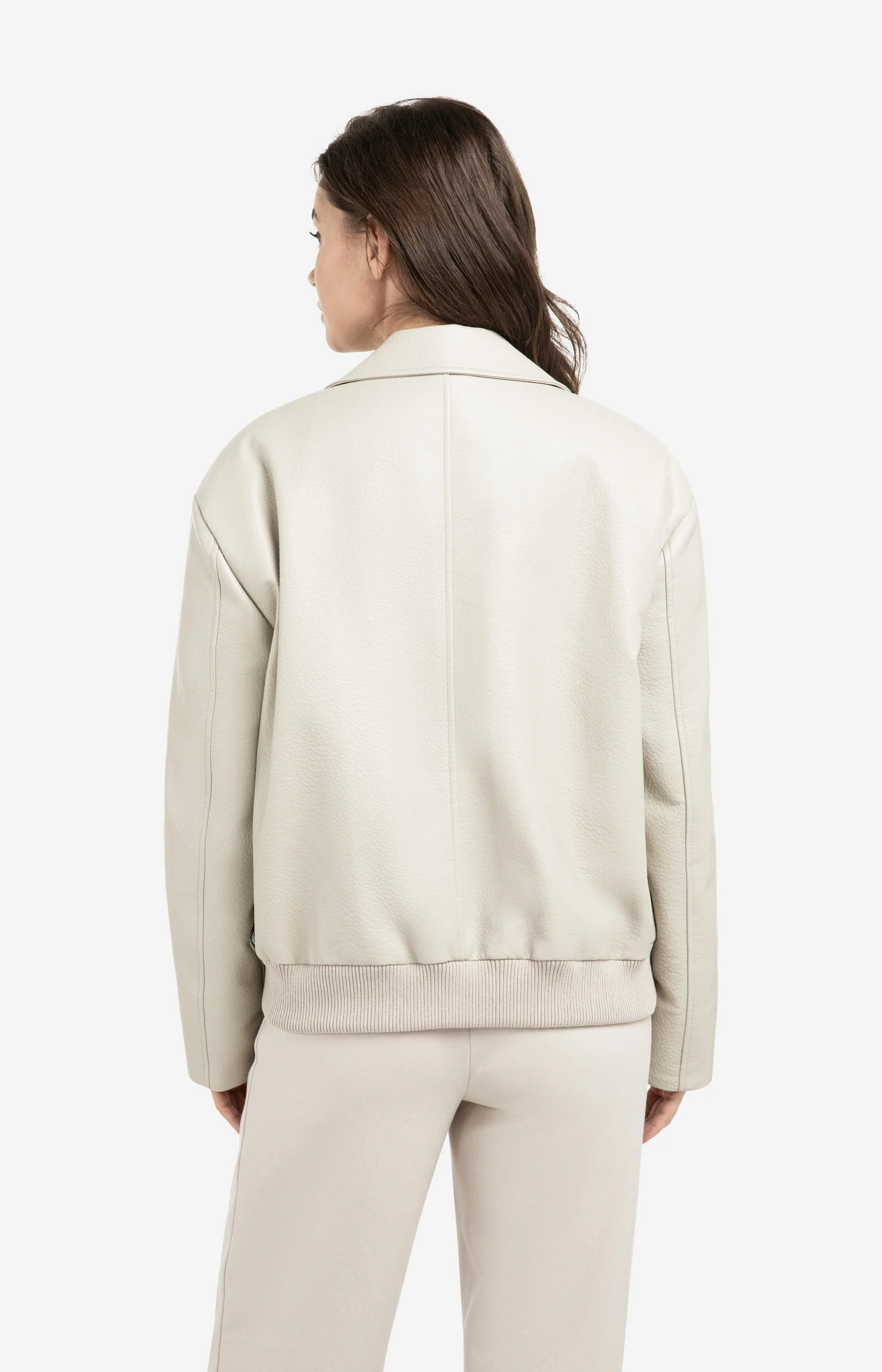 Oversized faux leather jacket with classic collar - Image 4