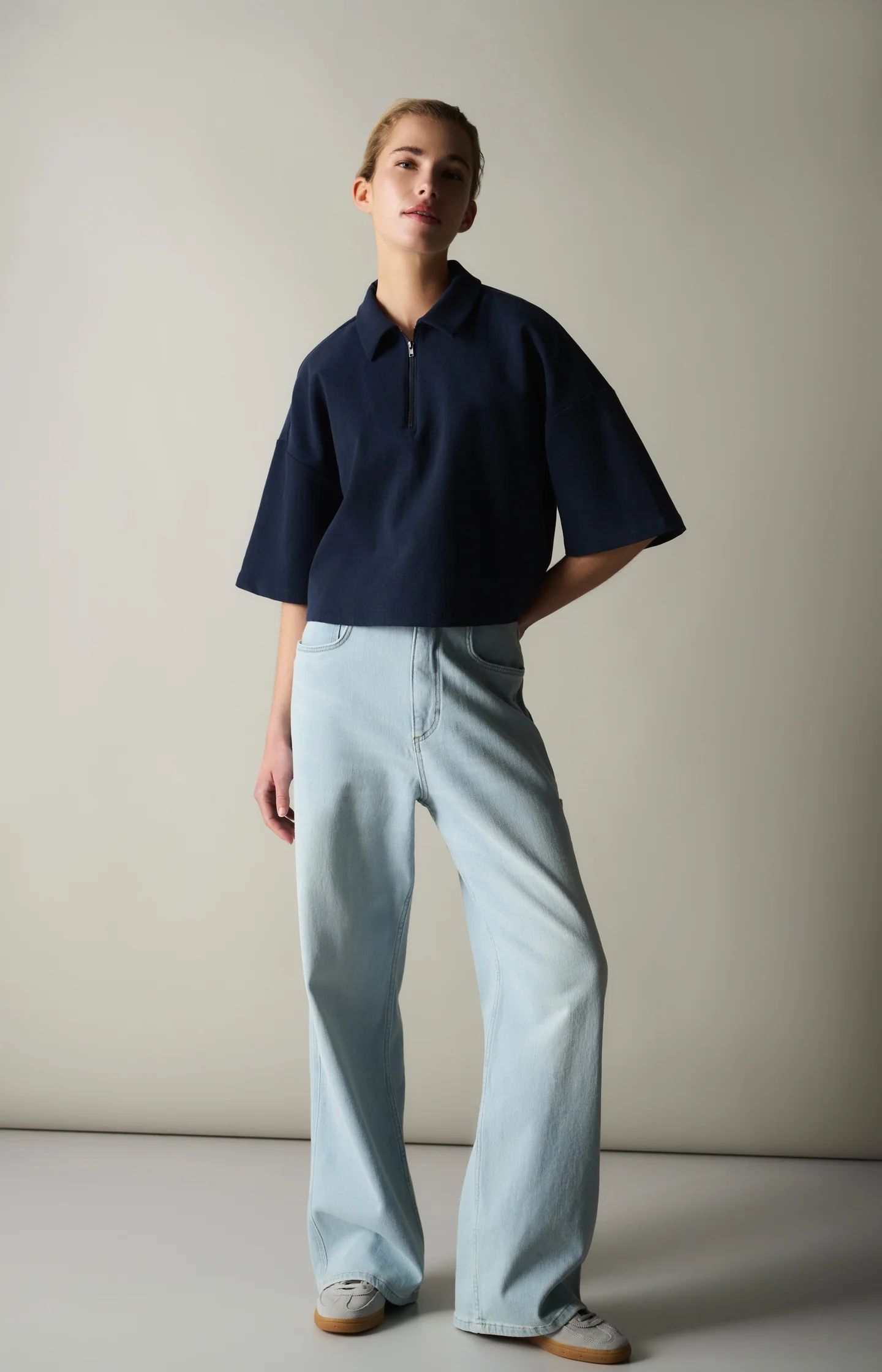 Polo top with half zip and short wide sleeves - Image 6
