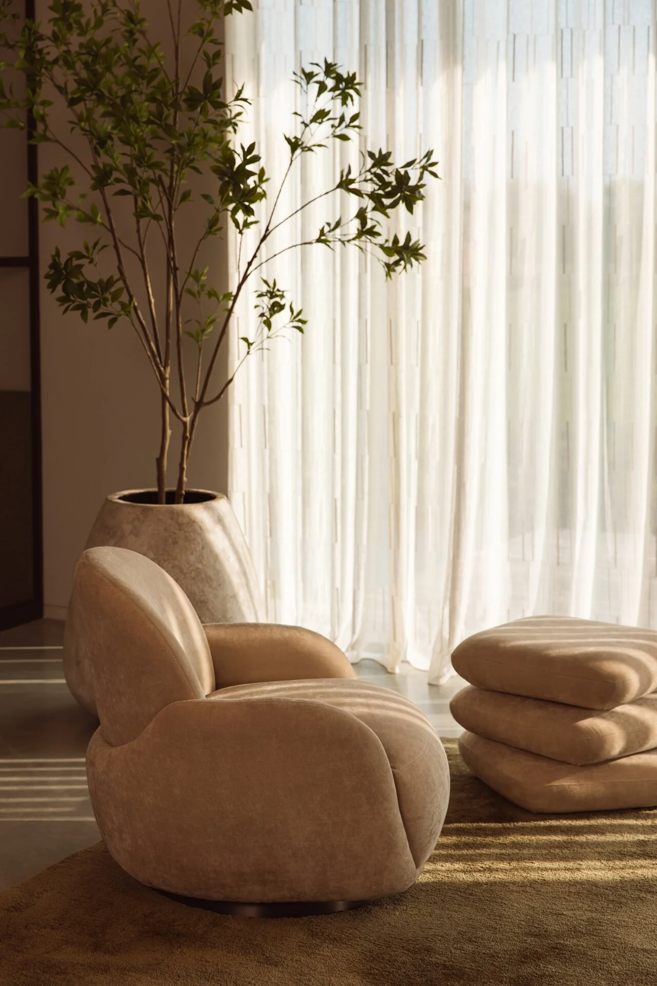 Pouf with swivel cushions - Image 6