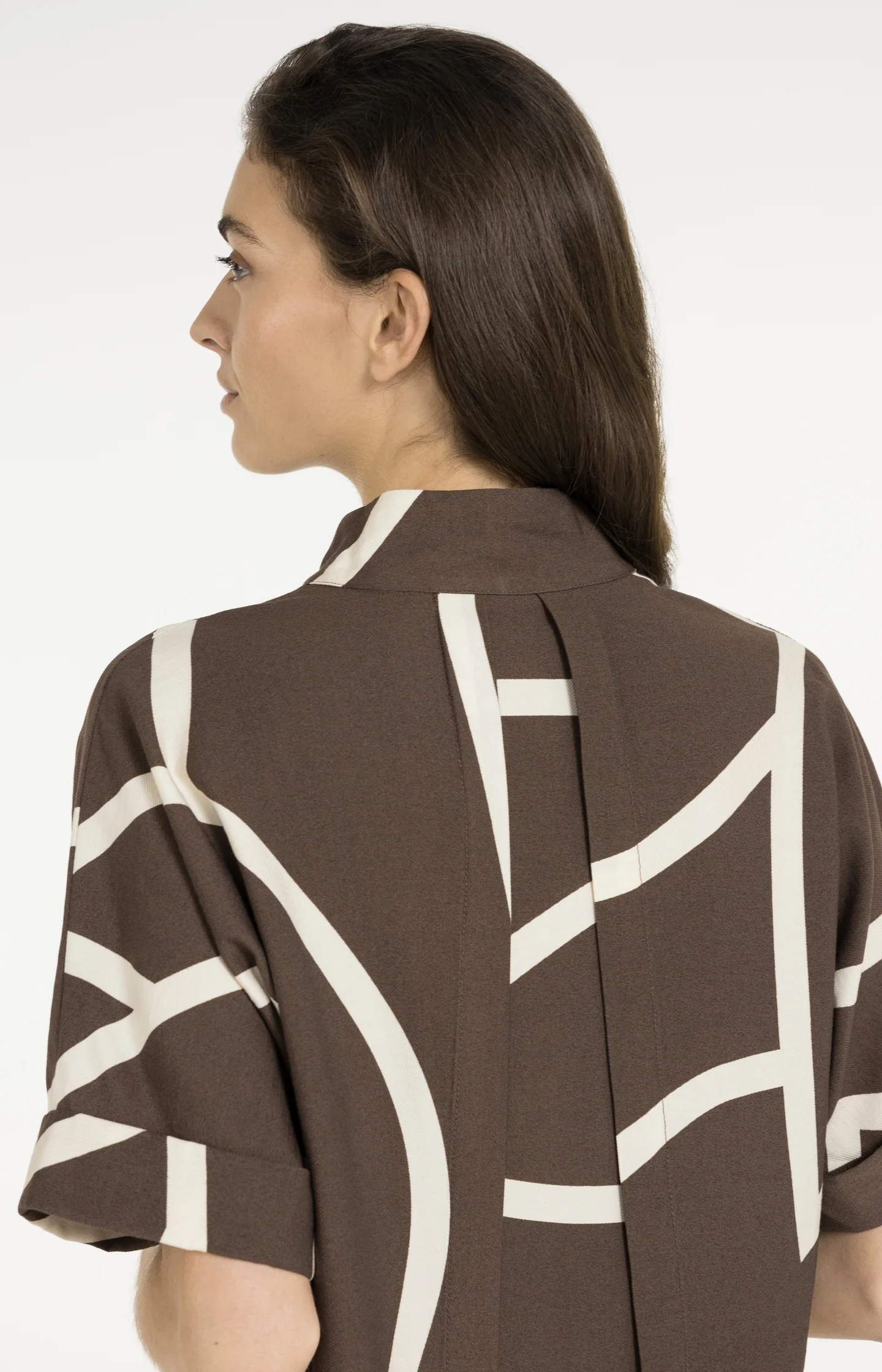 Printed dress with short sleeves and polo collar - Image 8