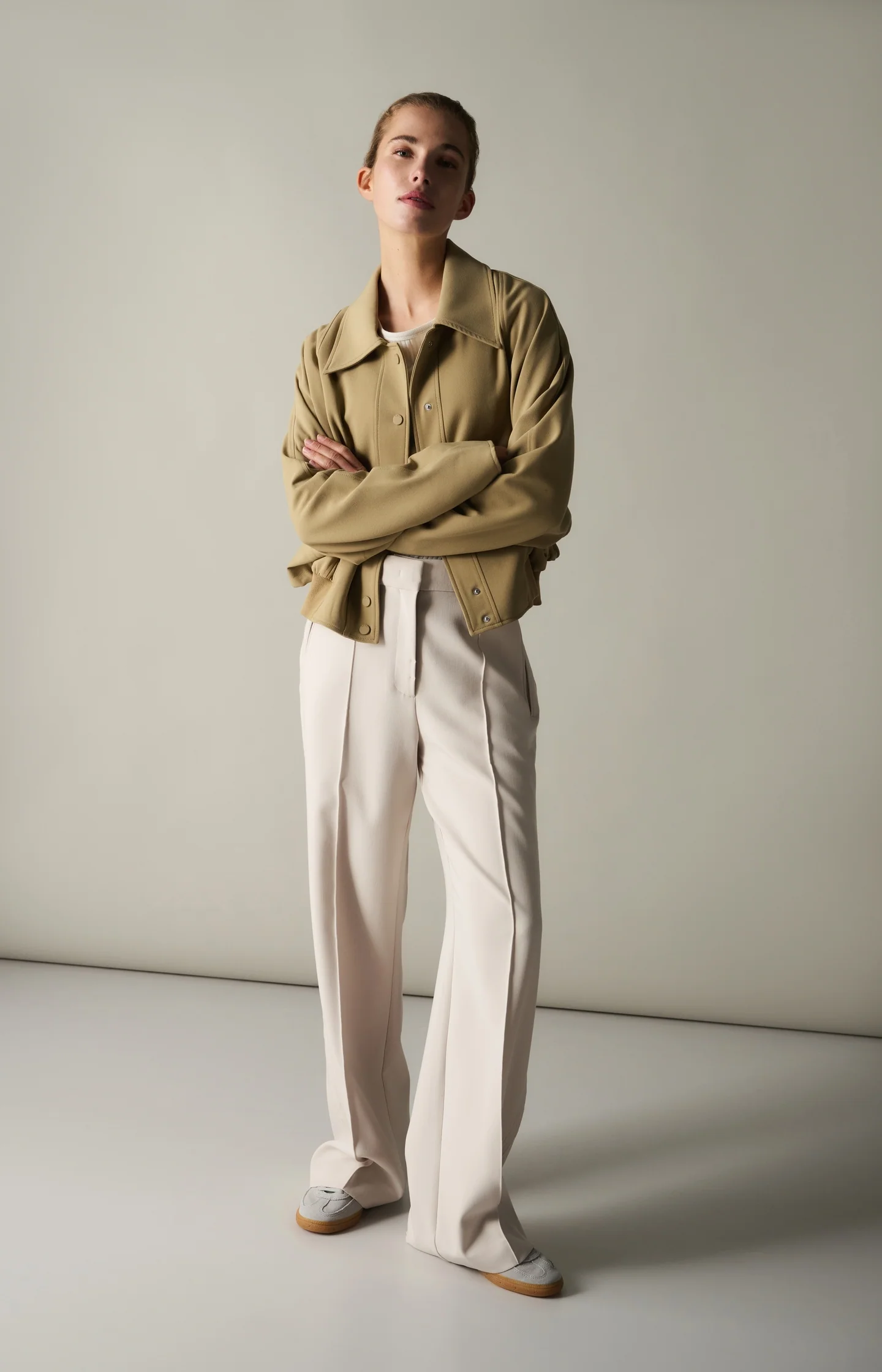 Ribbed long sleeve shirt with round neckline - Image 5