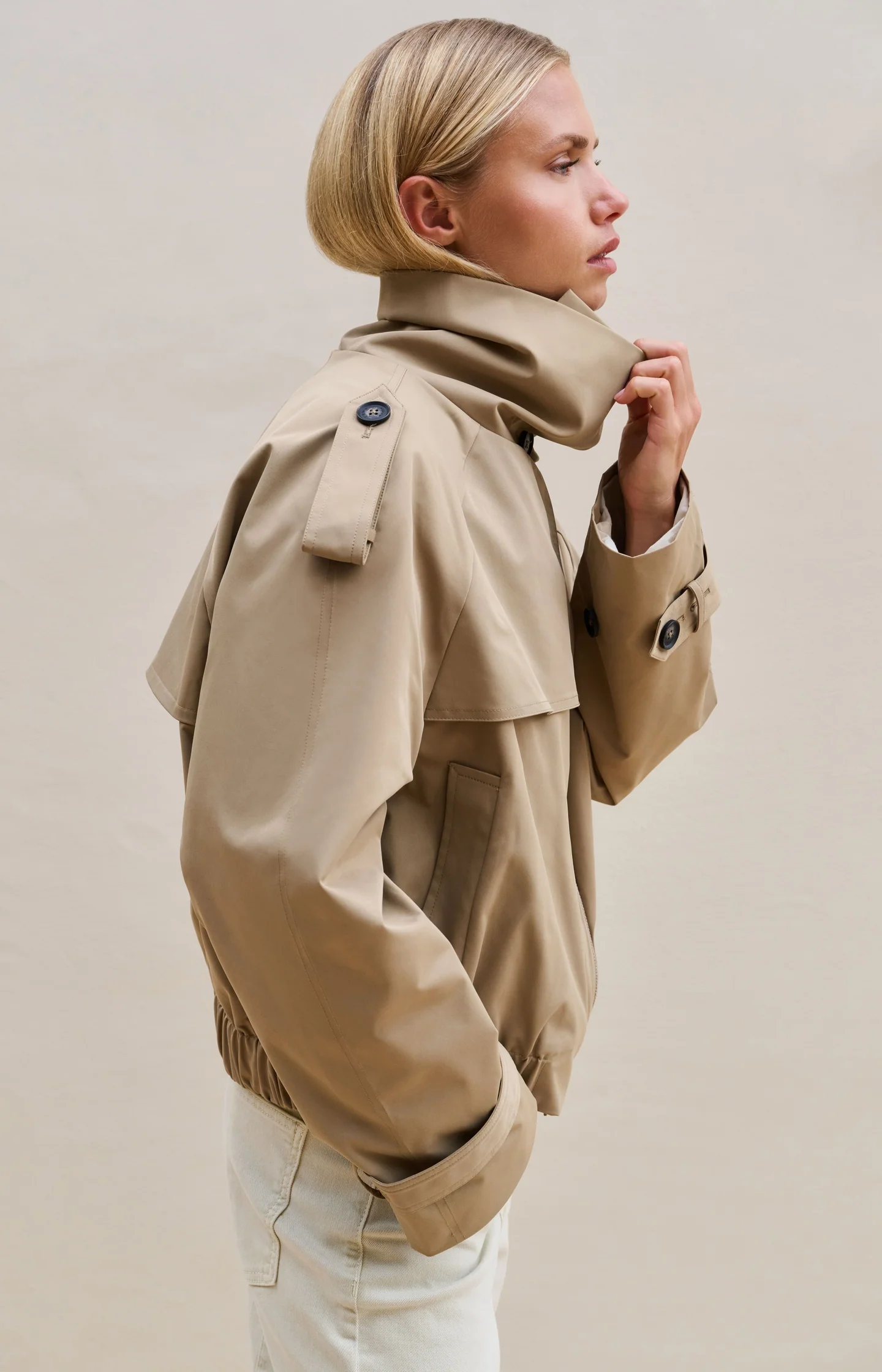 Short bomber jacket with trench details - Image 8