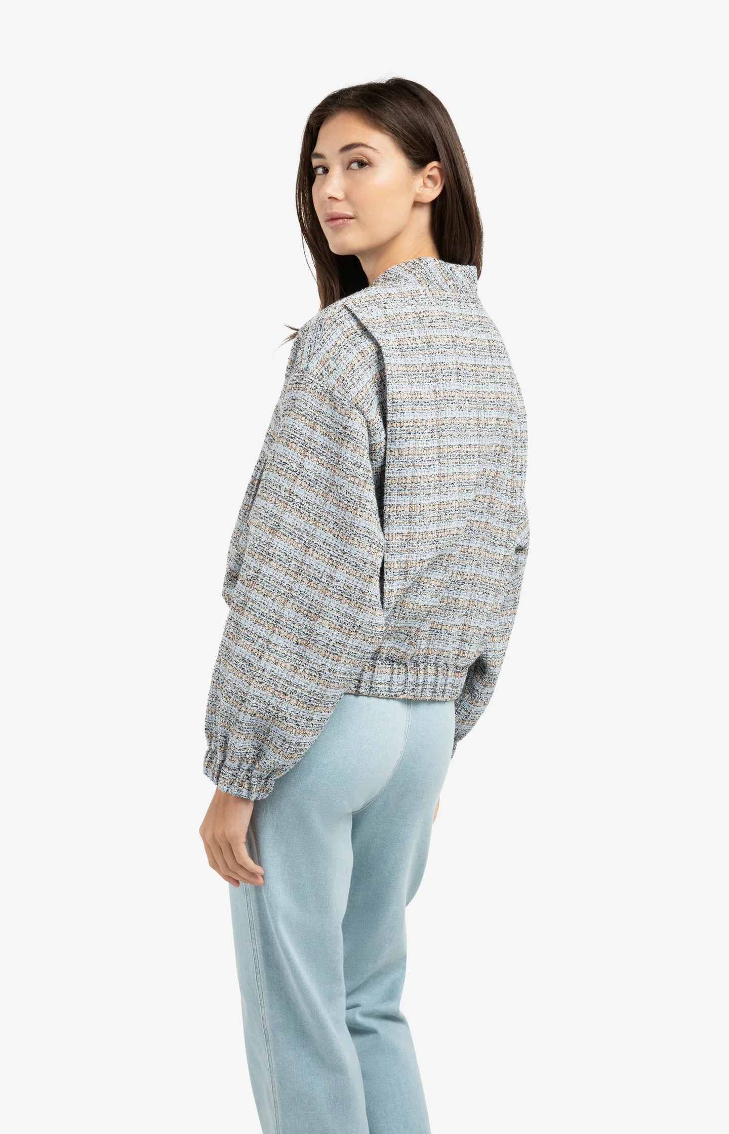 Short bouclé jacket with elasticated cuffs and hem - Image 6