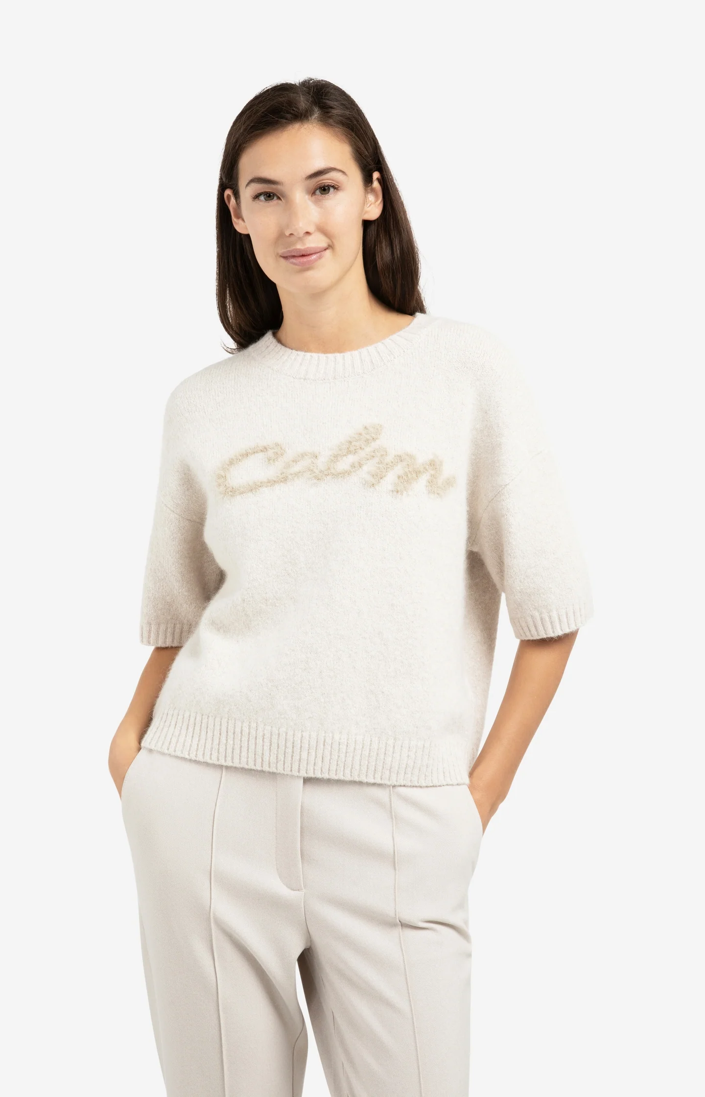 Short sleeve sweater with fluffy text detail - Image 3