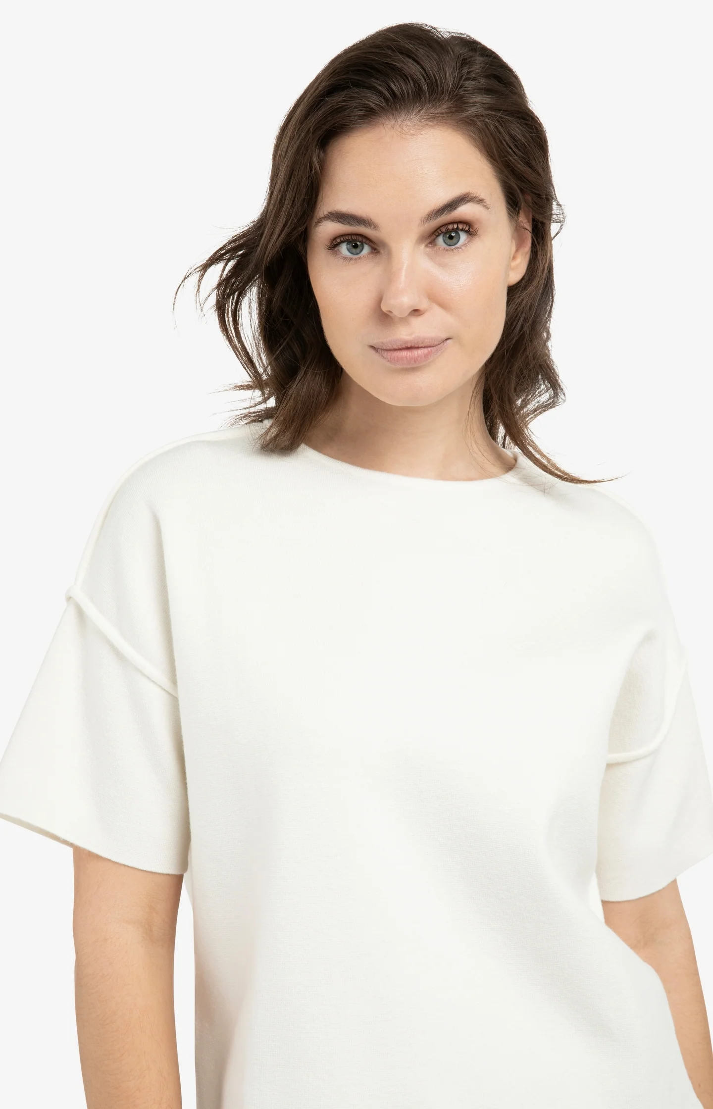 Short sleeve sweater with seam details - Image 5
