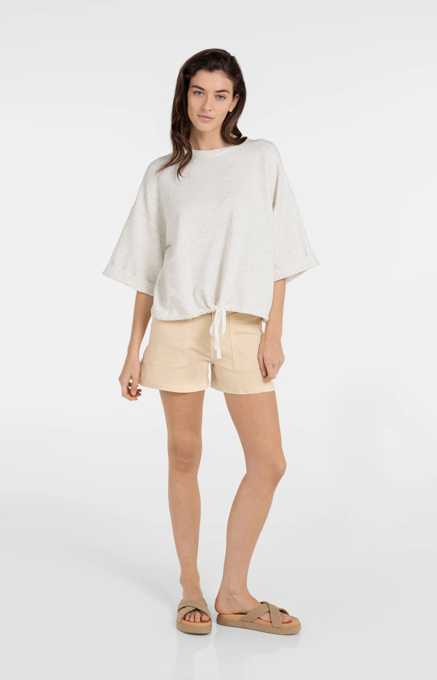 Shorts with pocket details - Image 6