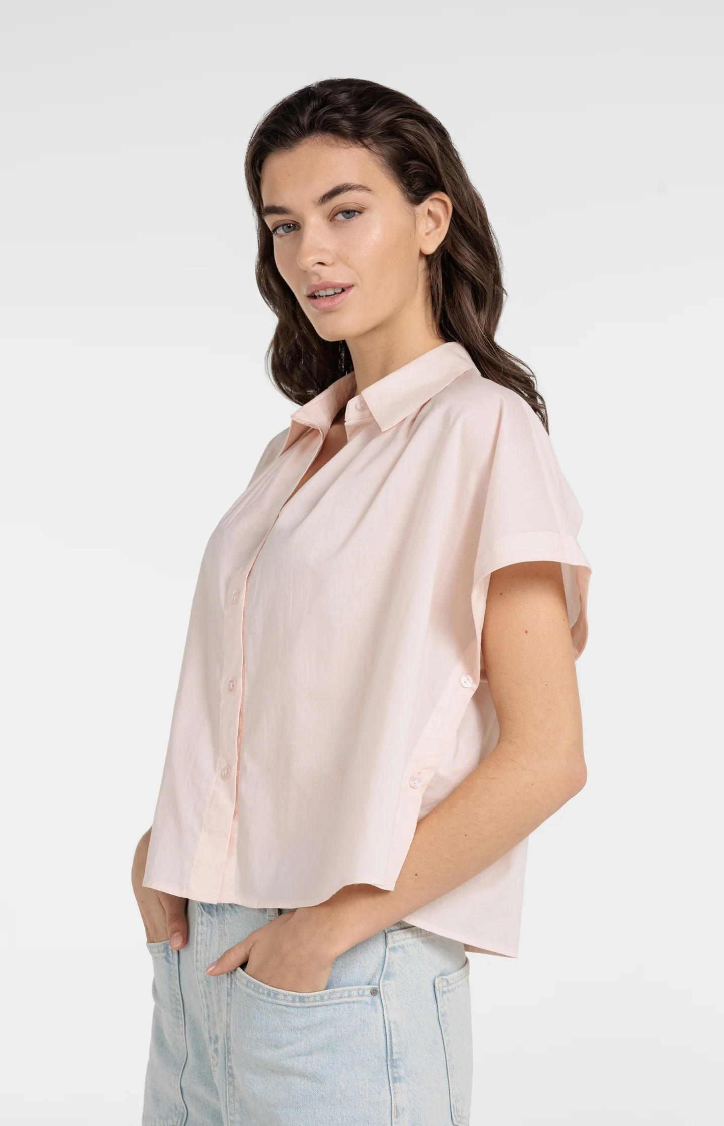 Sleeveless blouse with button details - Image 4