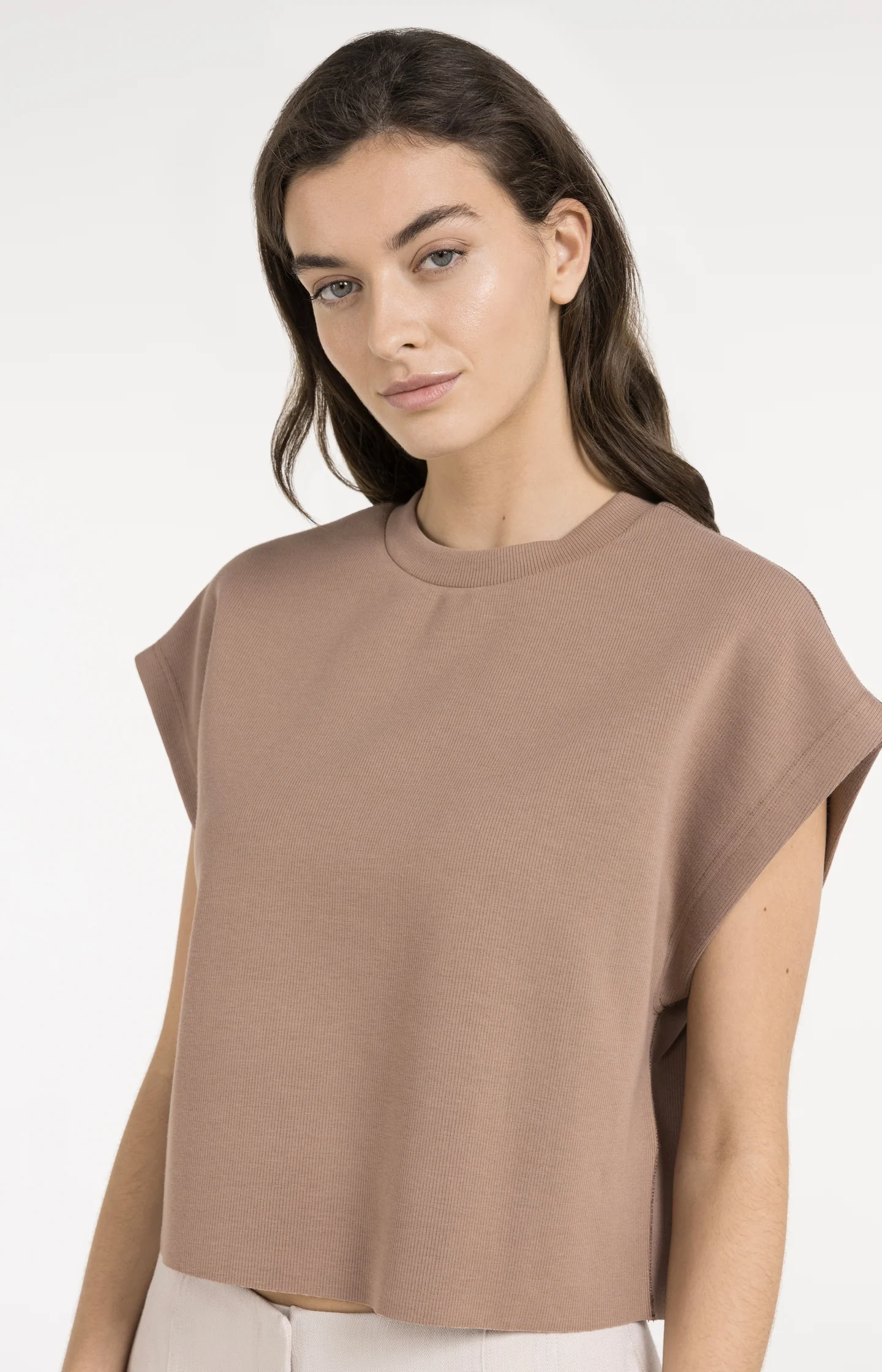 Sleeveless boxy sweatshirt with ribbed details - Image 5
