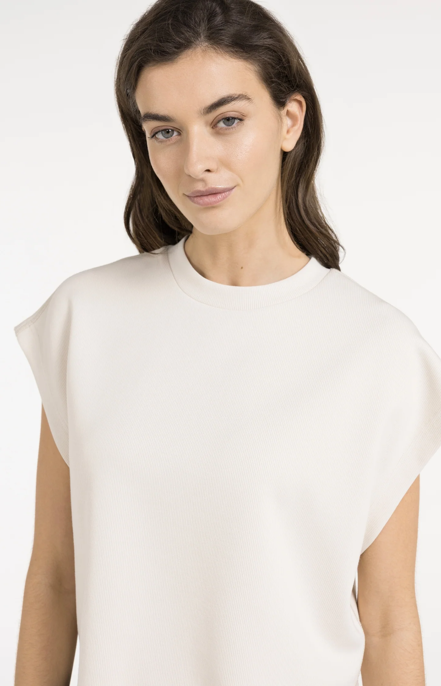 Sleeveless boxy sweatshirt with ribbed details - Image 5