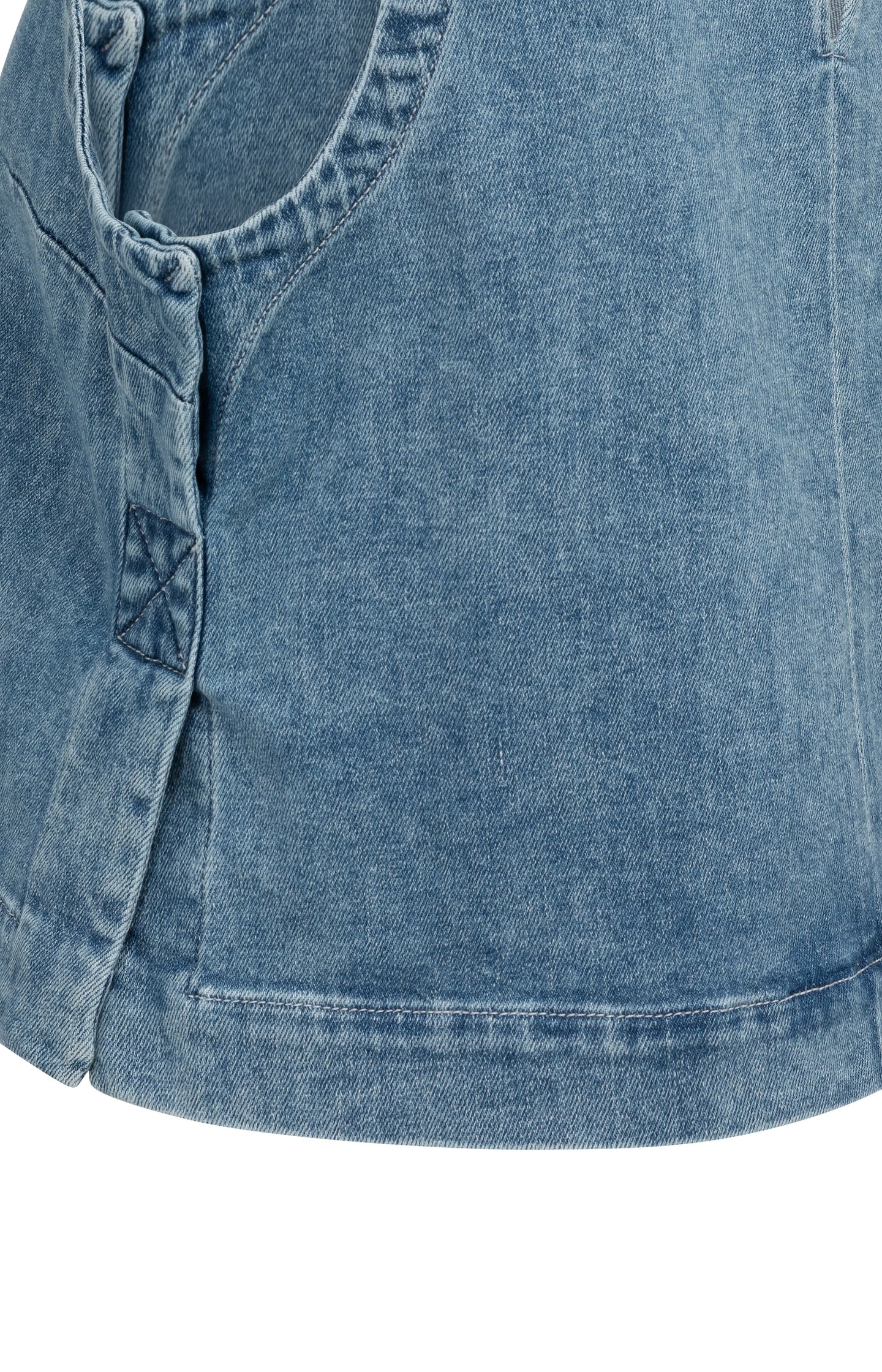 Sleeveless denim top with seam details - Image 10