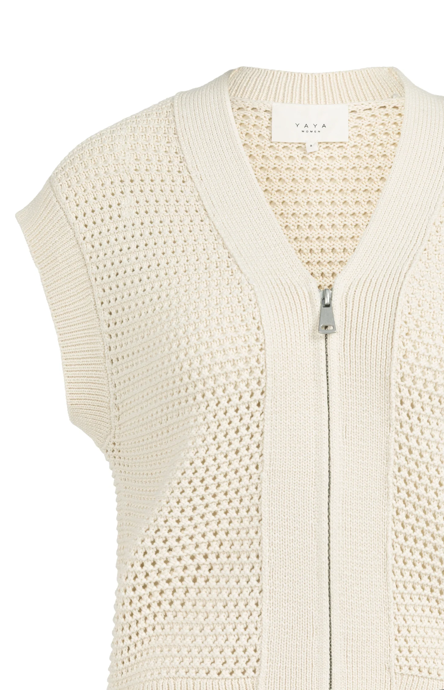 Sleeveless mesh knit cardigan with zipper closure - Image 11