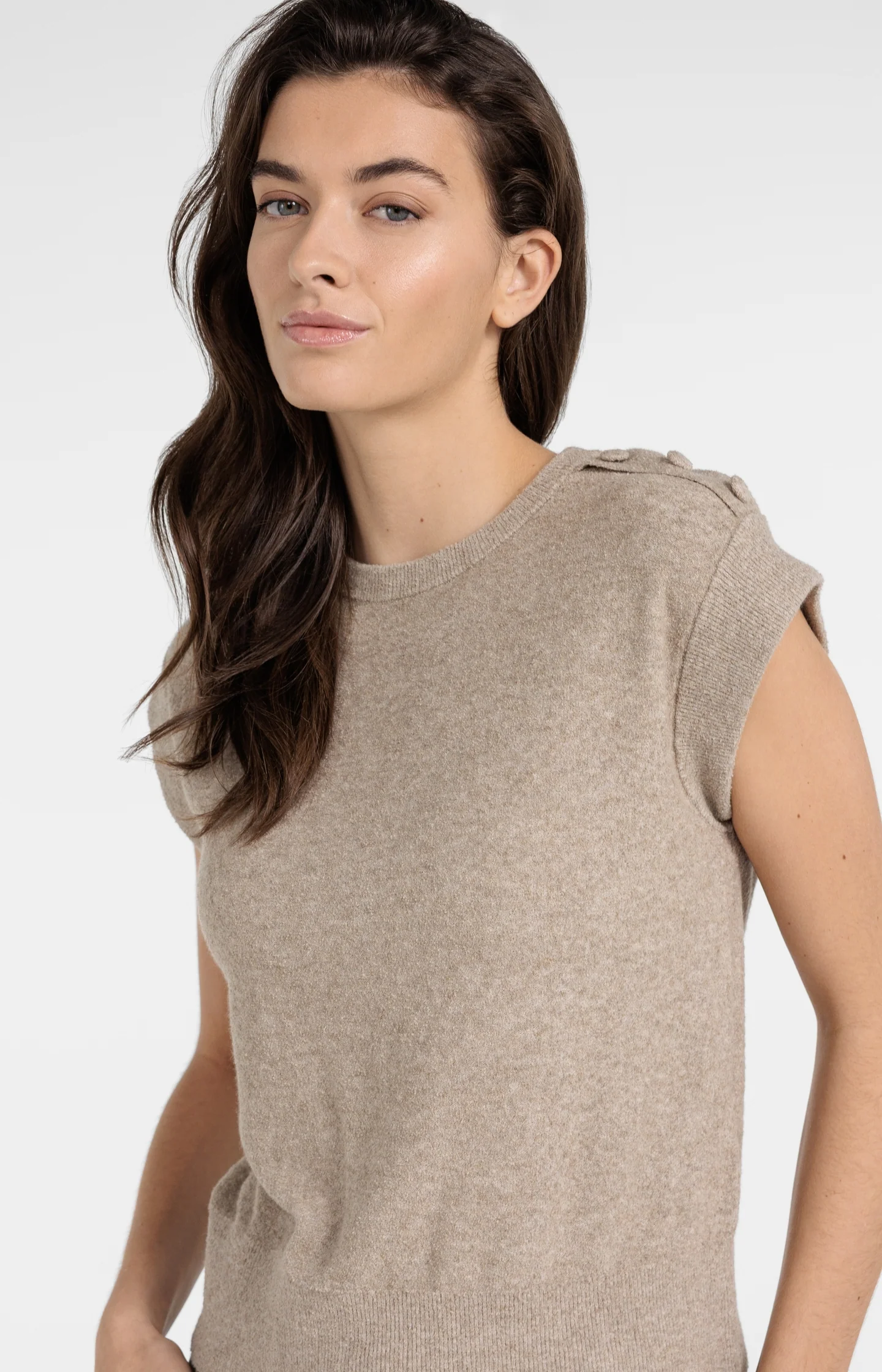 Sleeveless sweater with shoulder button details - Image 6