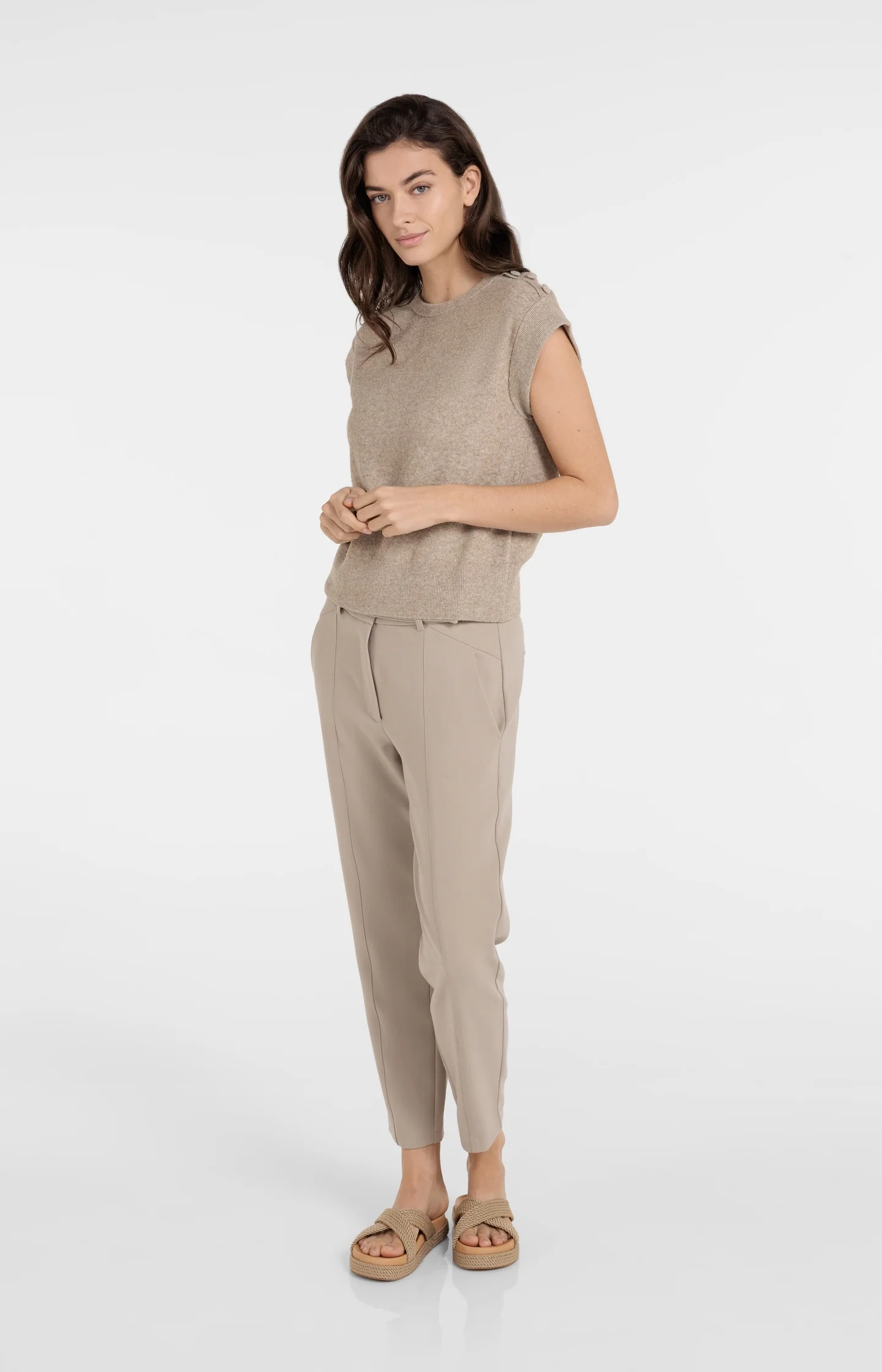 Sleeveless sweater with shoulder button details - Image 8