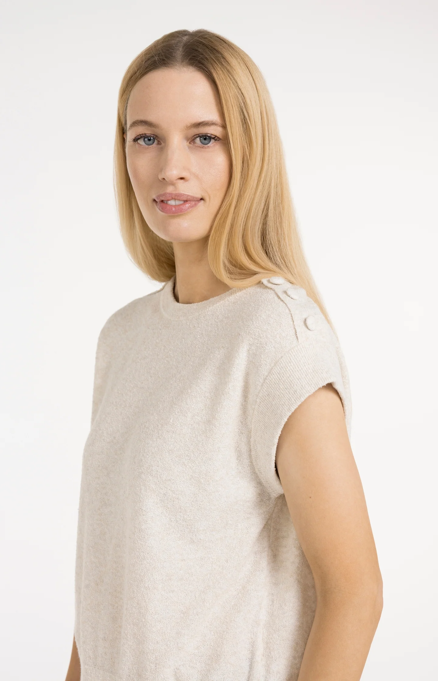 Sleeveless sweater with shoulder button details - Image 5