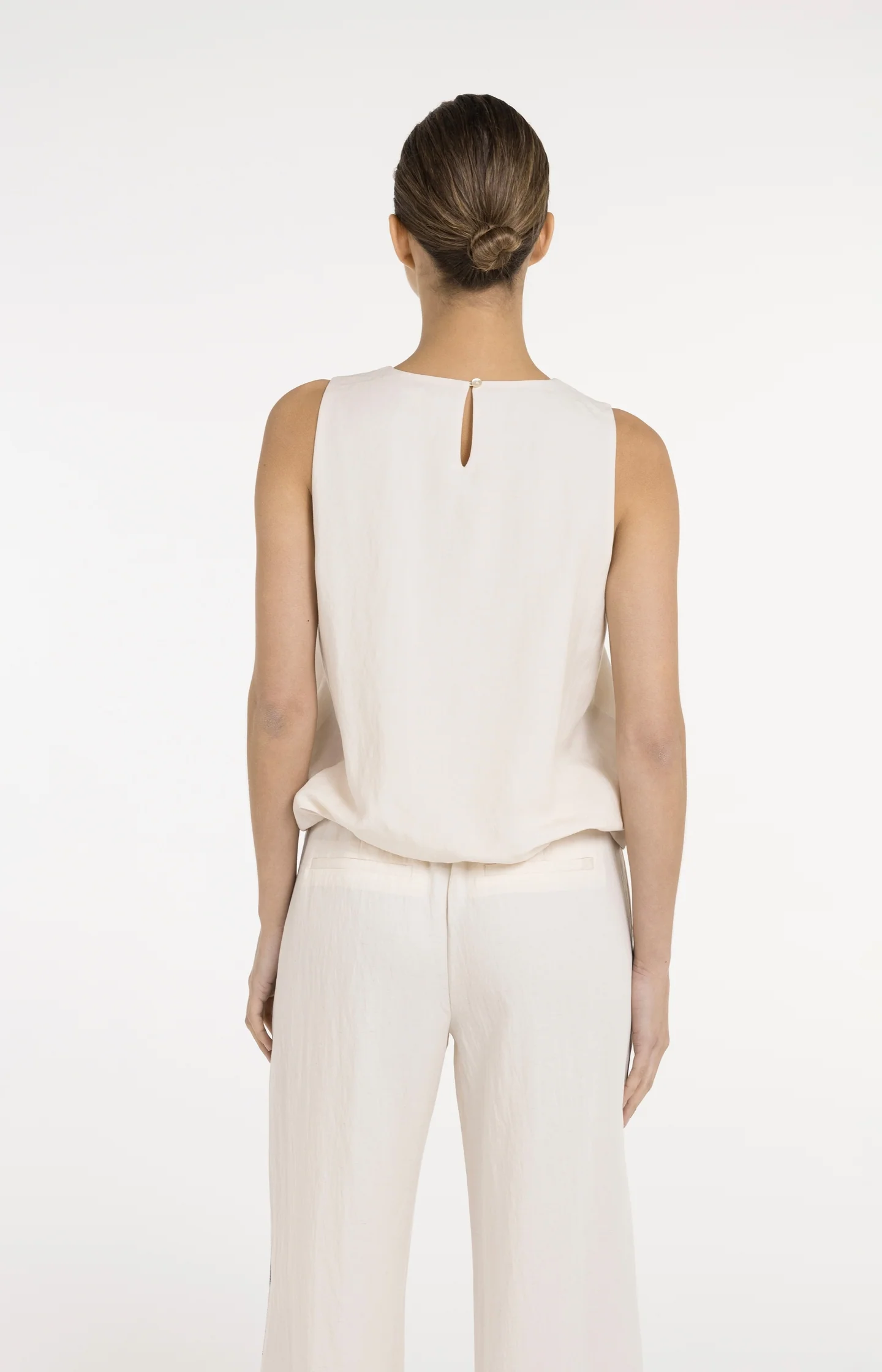 Sleeveless woven top with balloon hem - Image 3