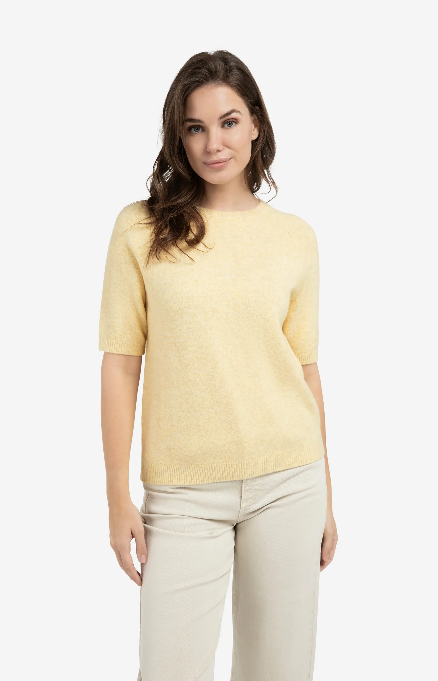 Soft sweater with short sleeves and round neckline - Image 3