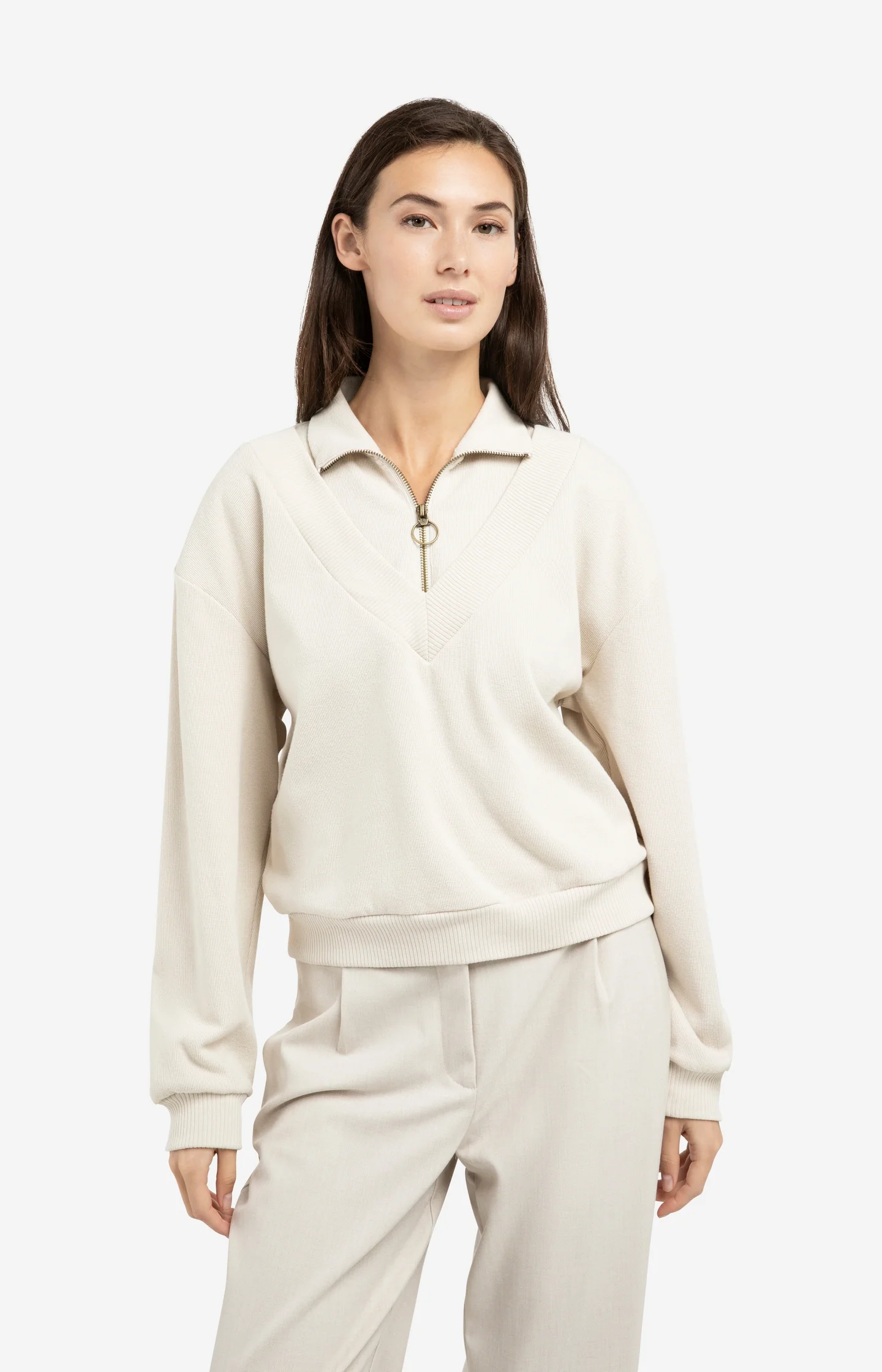 Sweater with half zipper and double collar - Image 4