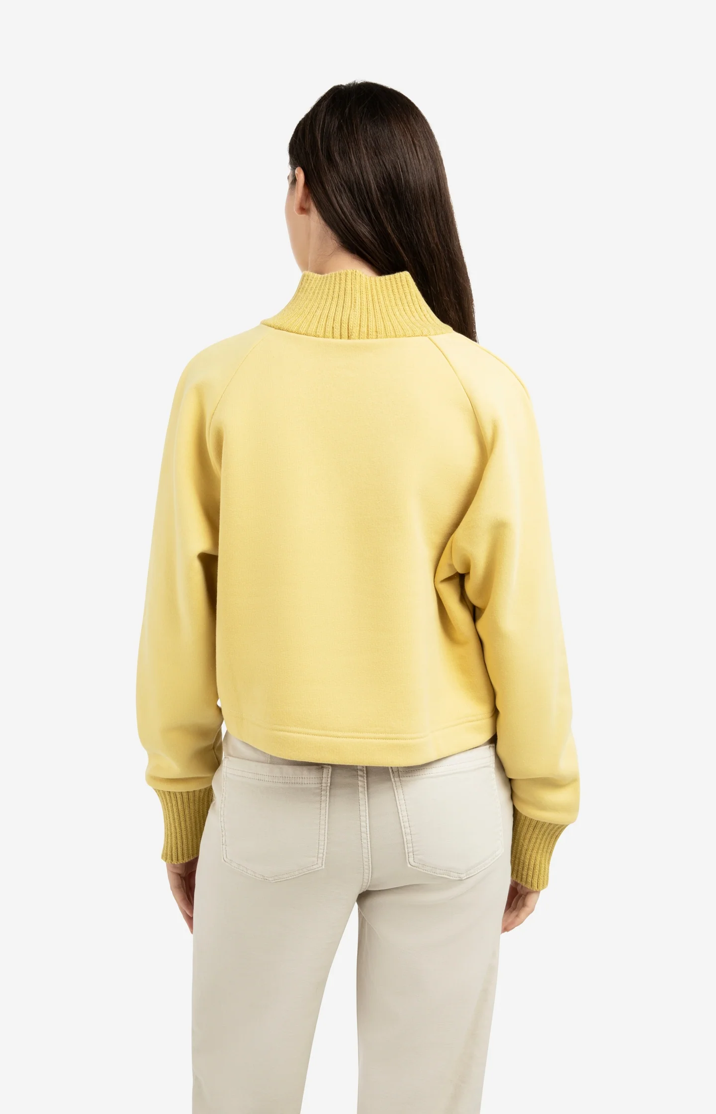 Sweater with knitted collar and subtle stitching - Image 3