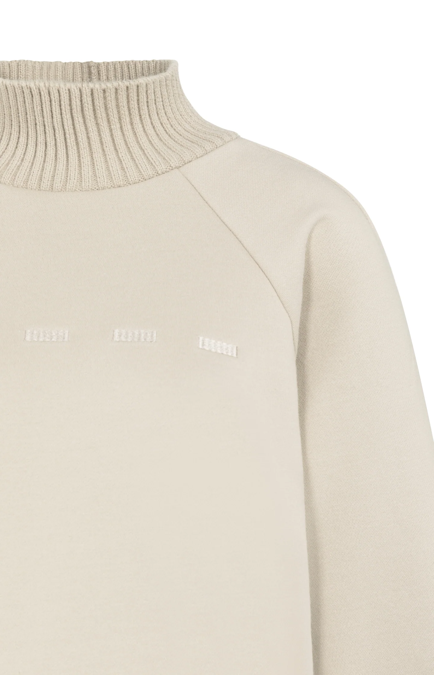 Sweater with knitted collar and subtle stitching - Image 8