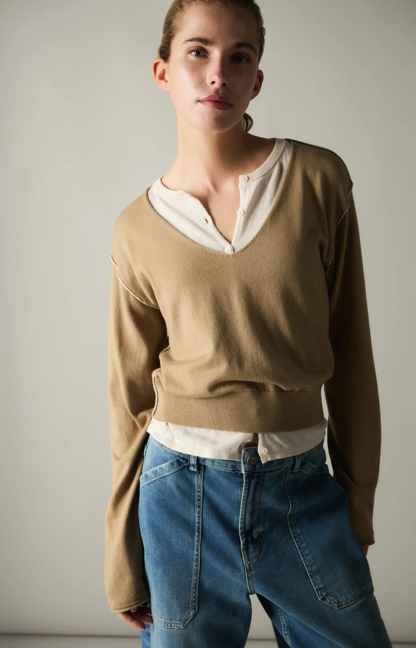 Sweater with layered look and contrast neckline - Image 3