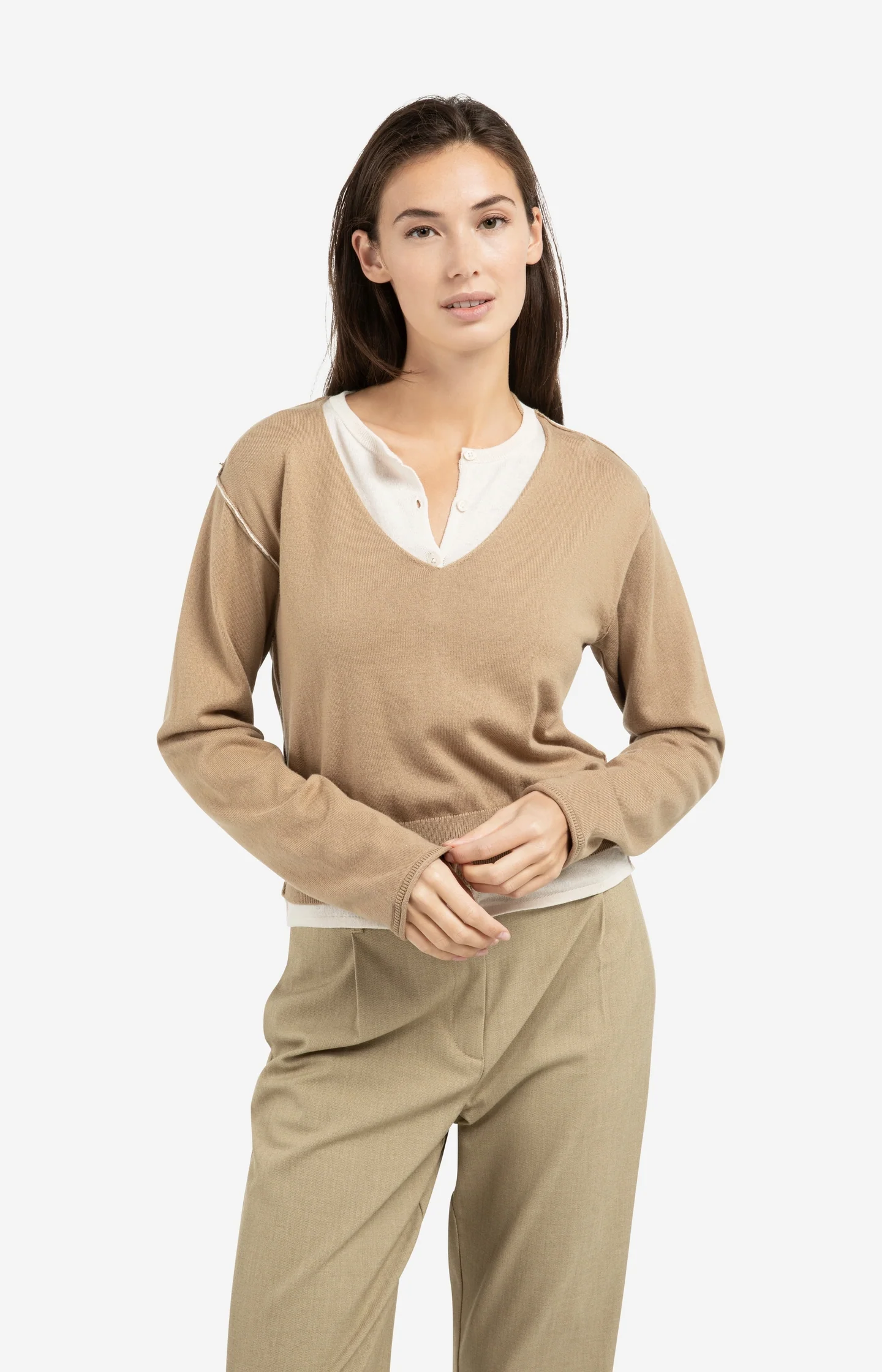 Sweater with layered look and contrast neckline - Image 4