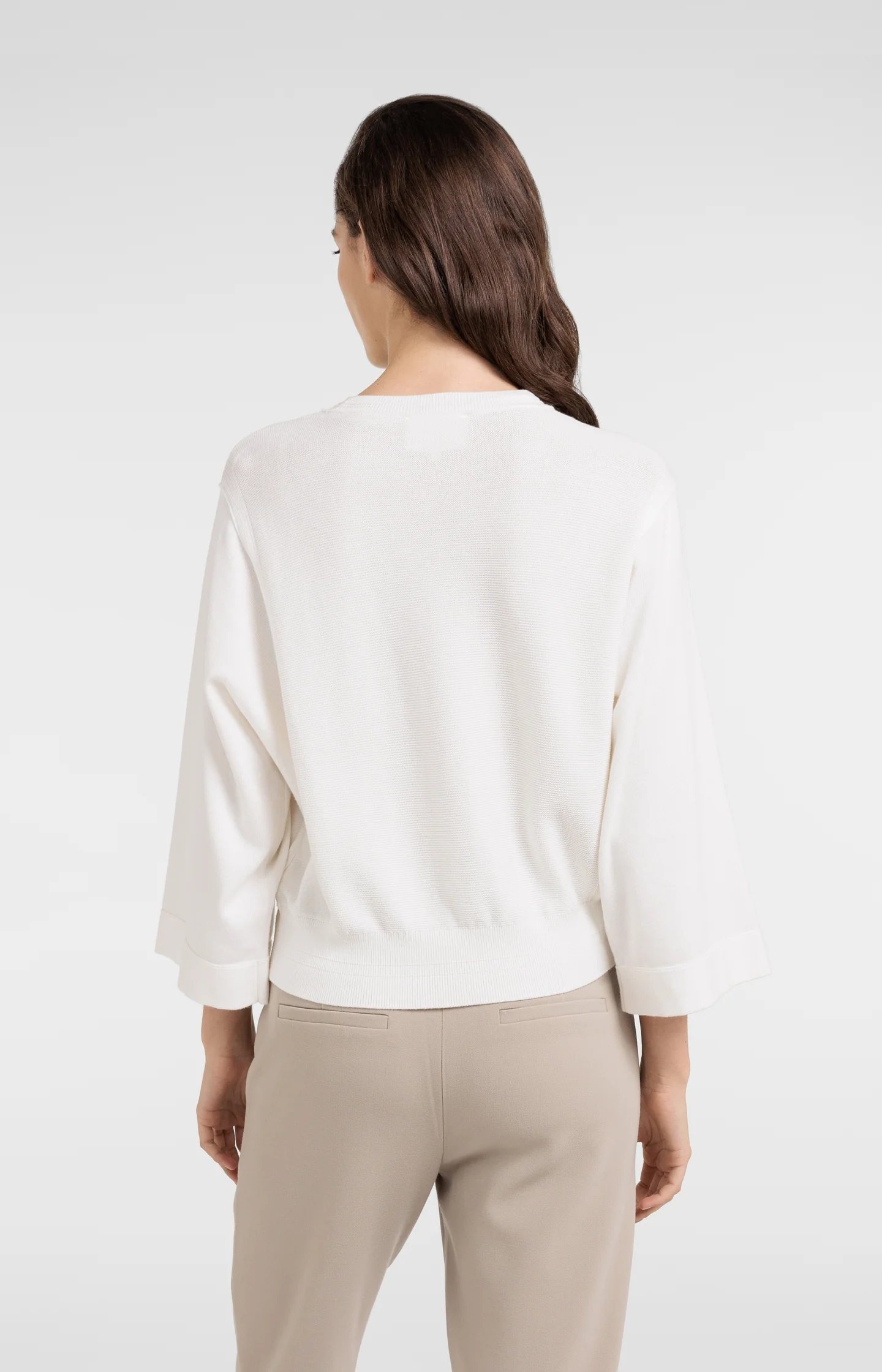Sweater with mixed textures and wide sleeves - Image 4