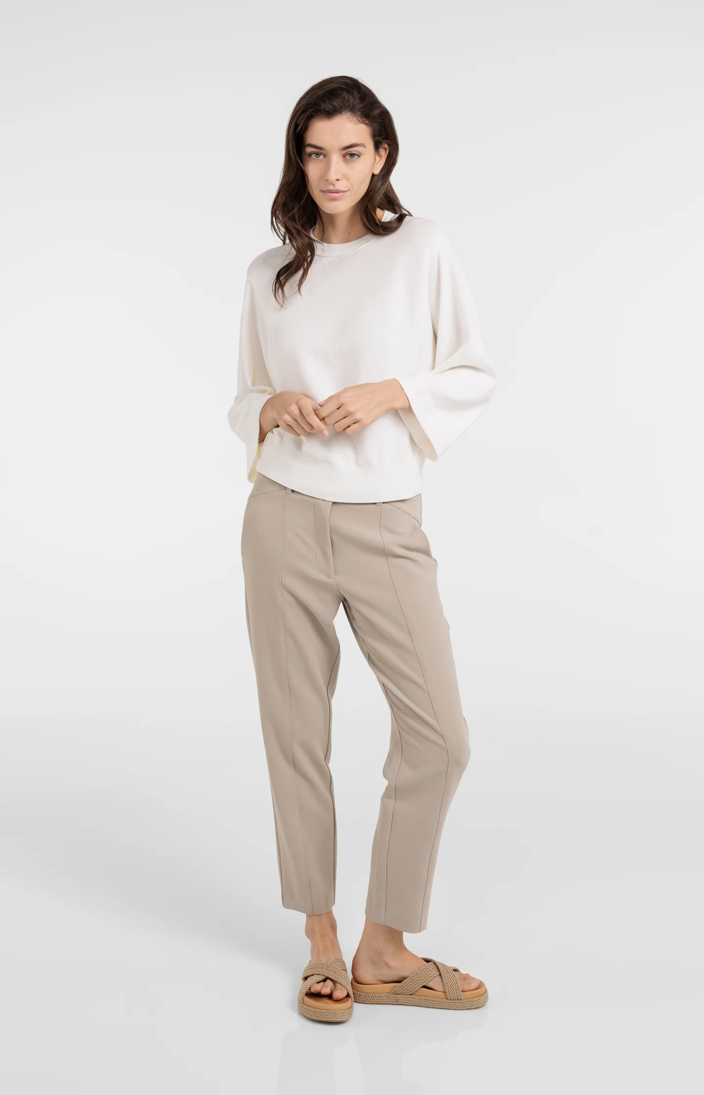 Sweater with mixed textures and wide sleeves - Image 6