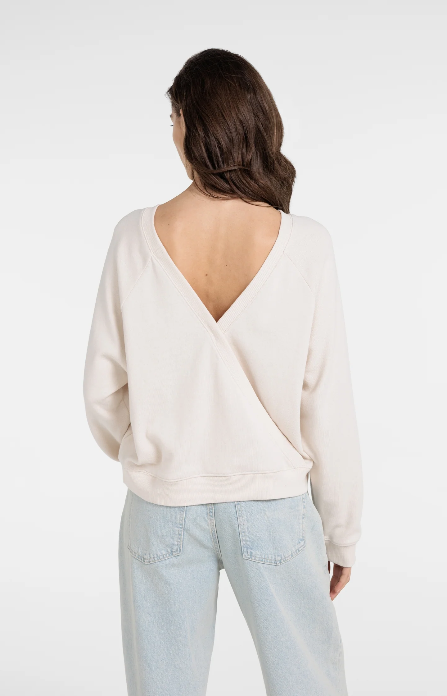 Sweatshirt with wrap detail on the back - Image 5