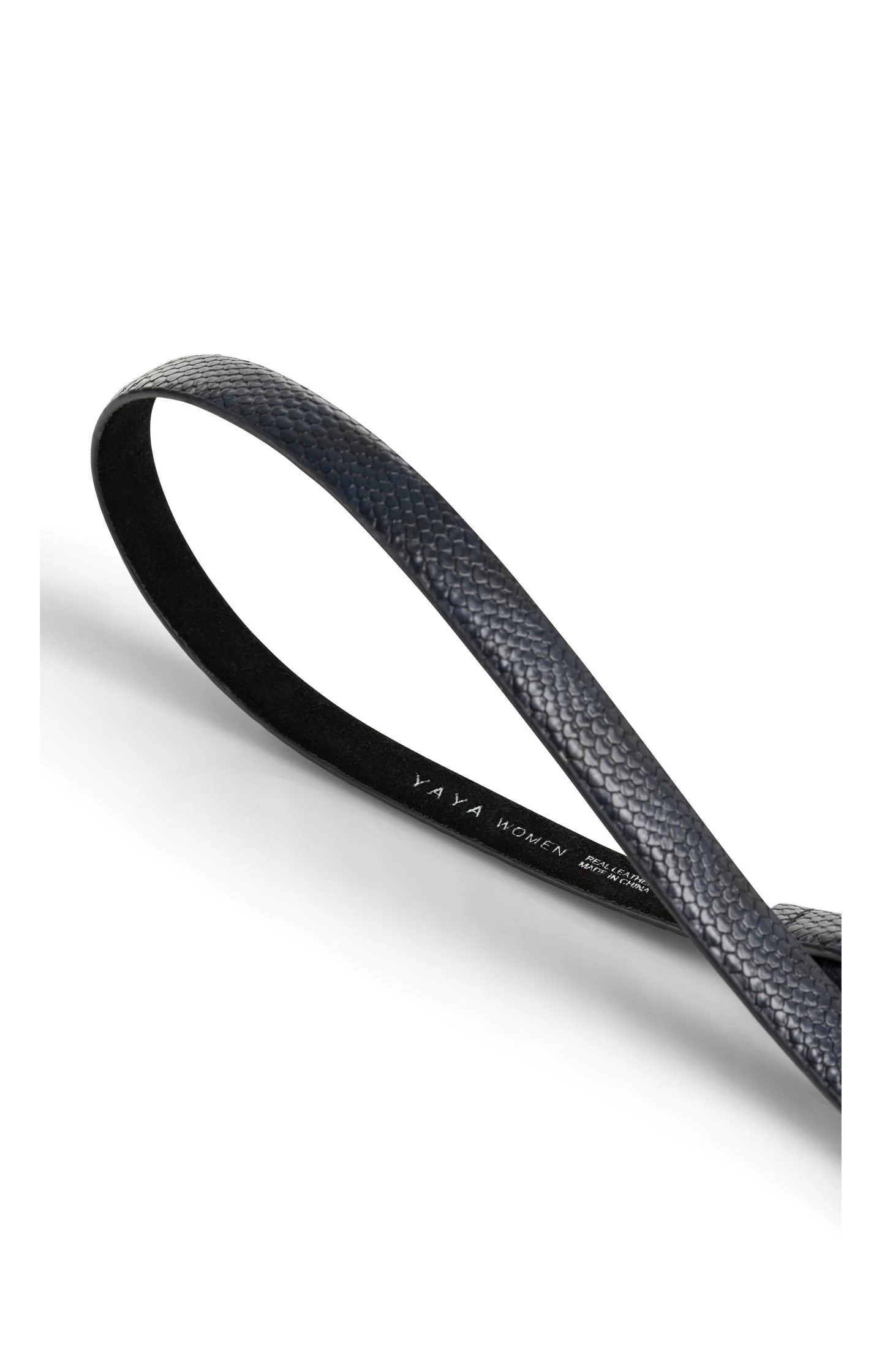 Thin leather belt with snake texture - Image 4