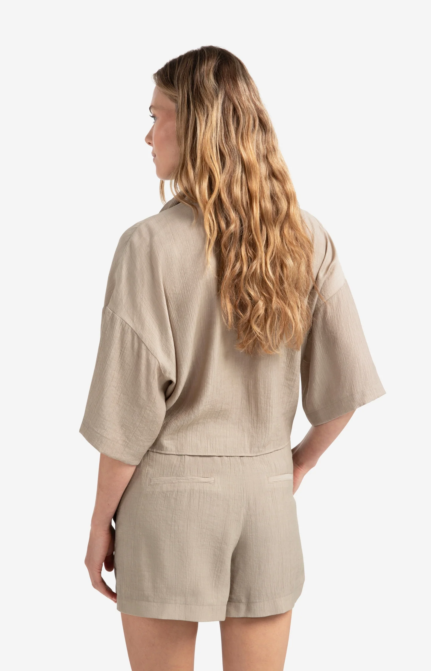 Top with knotted detail and wide sleeves - Image 7