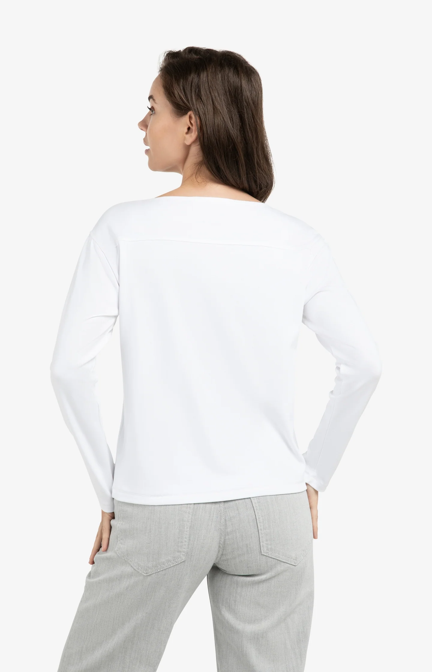 Top with long sleeves and refined seam detail - Image 4