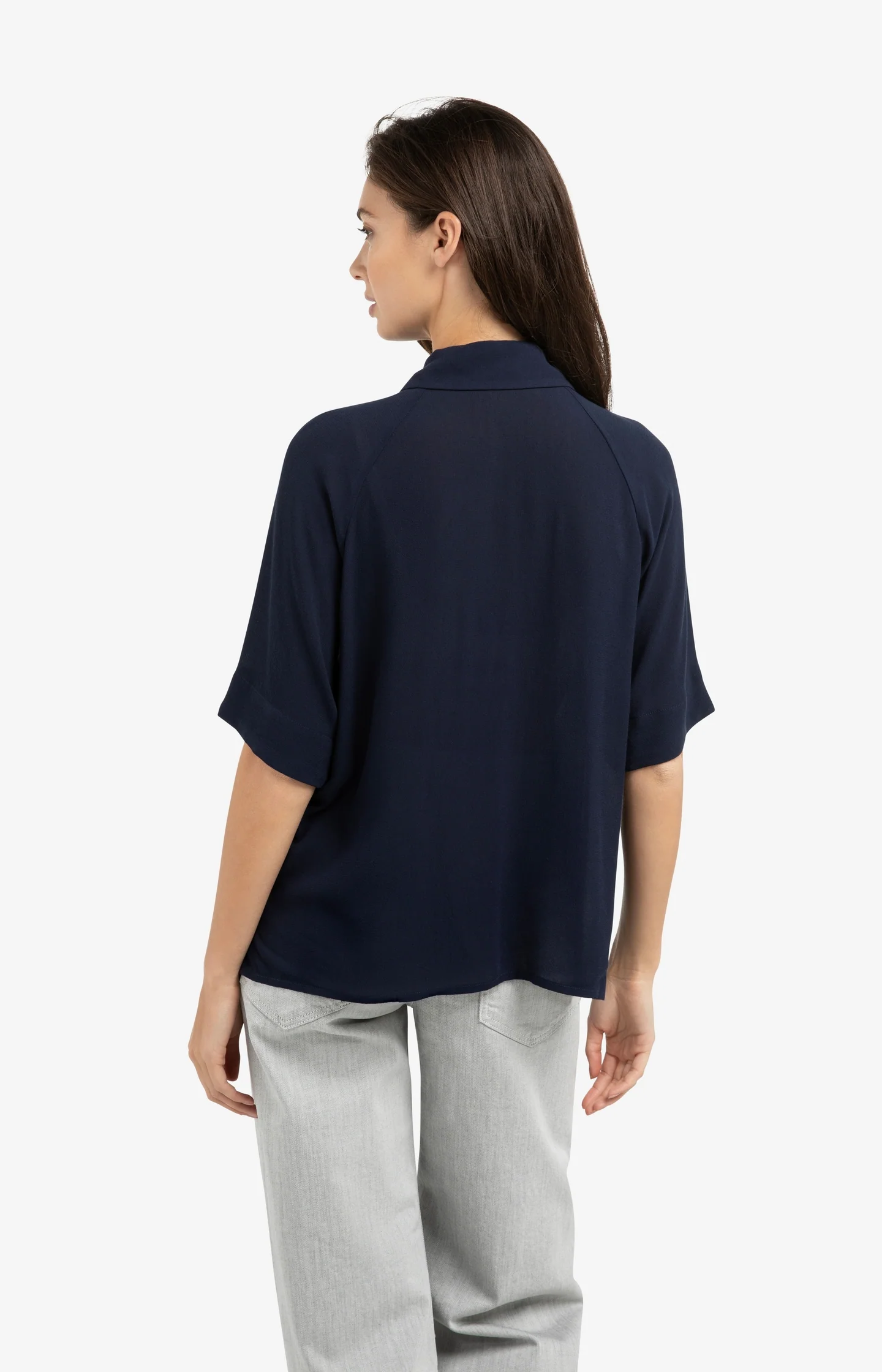 Top with short raglan sleeves and pearl detail - Image 3