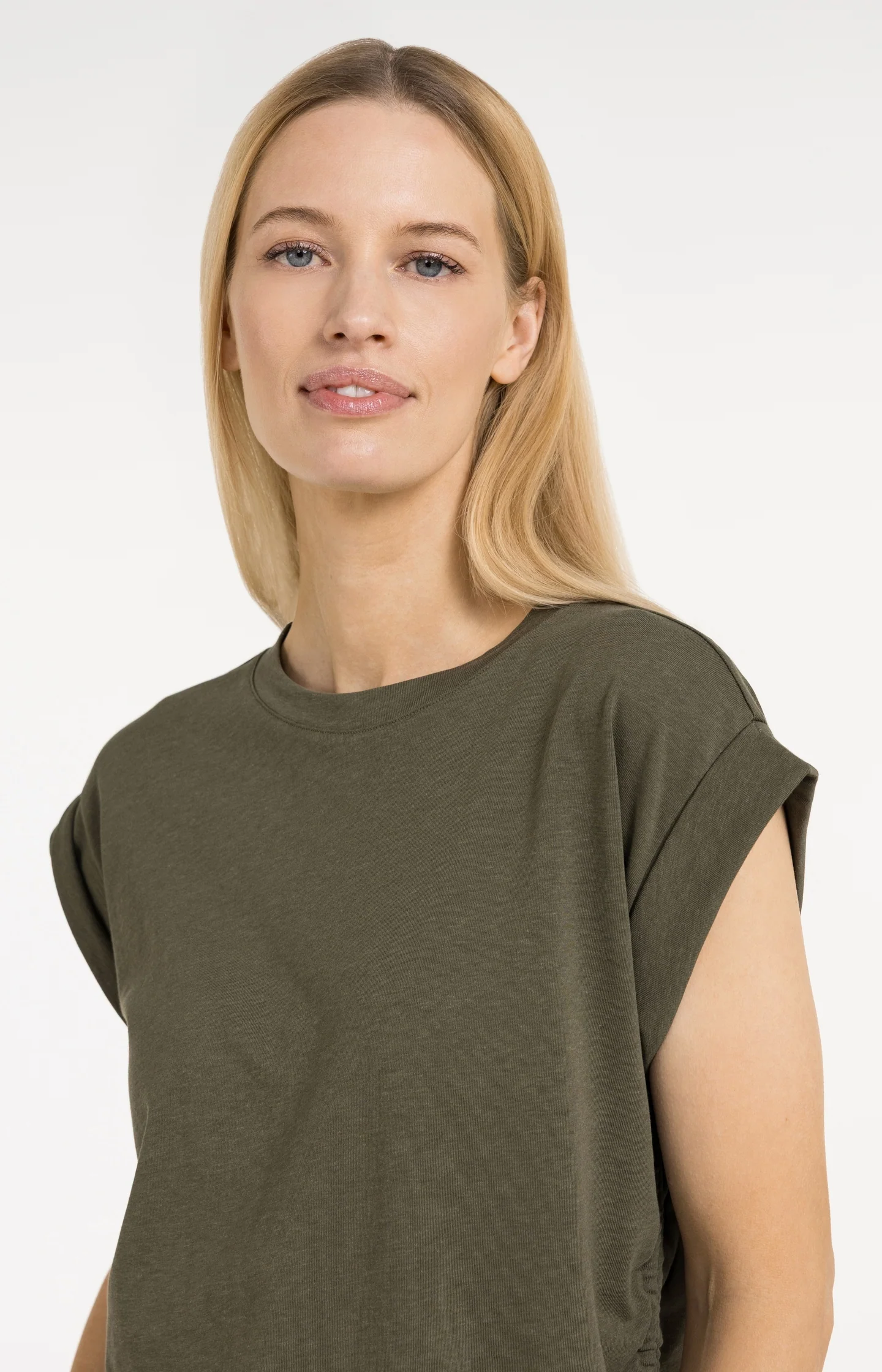 Top with short sleeves and adjustable cords - Image 5