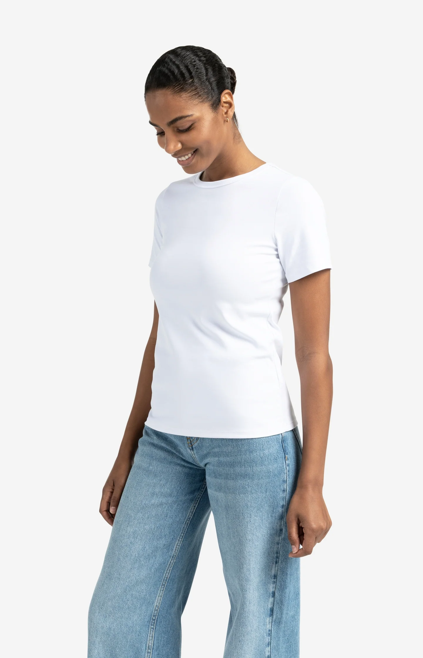 White T-shirt with short sleeves and crew neck - Image 4