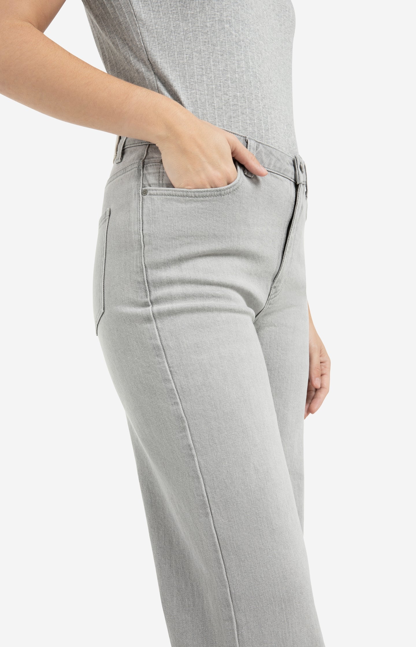 Wide-leg jeans with high waist (L32) - Image 5