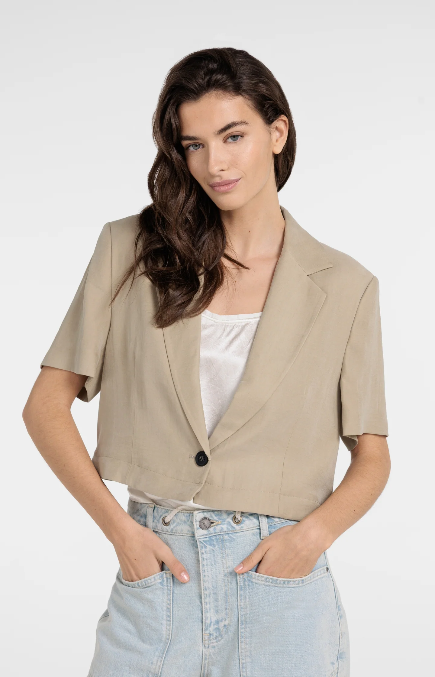 Woven blazer with short sleeves and detachable zip hem - Image 5