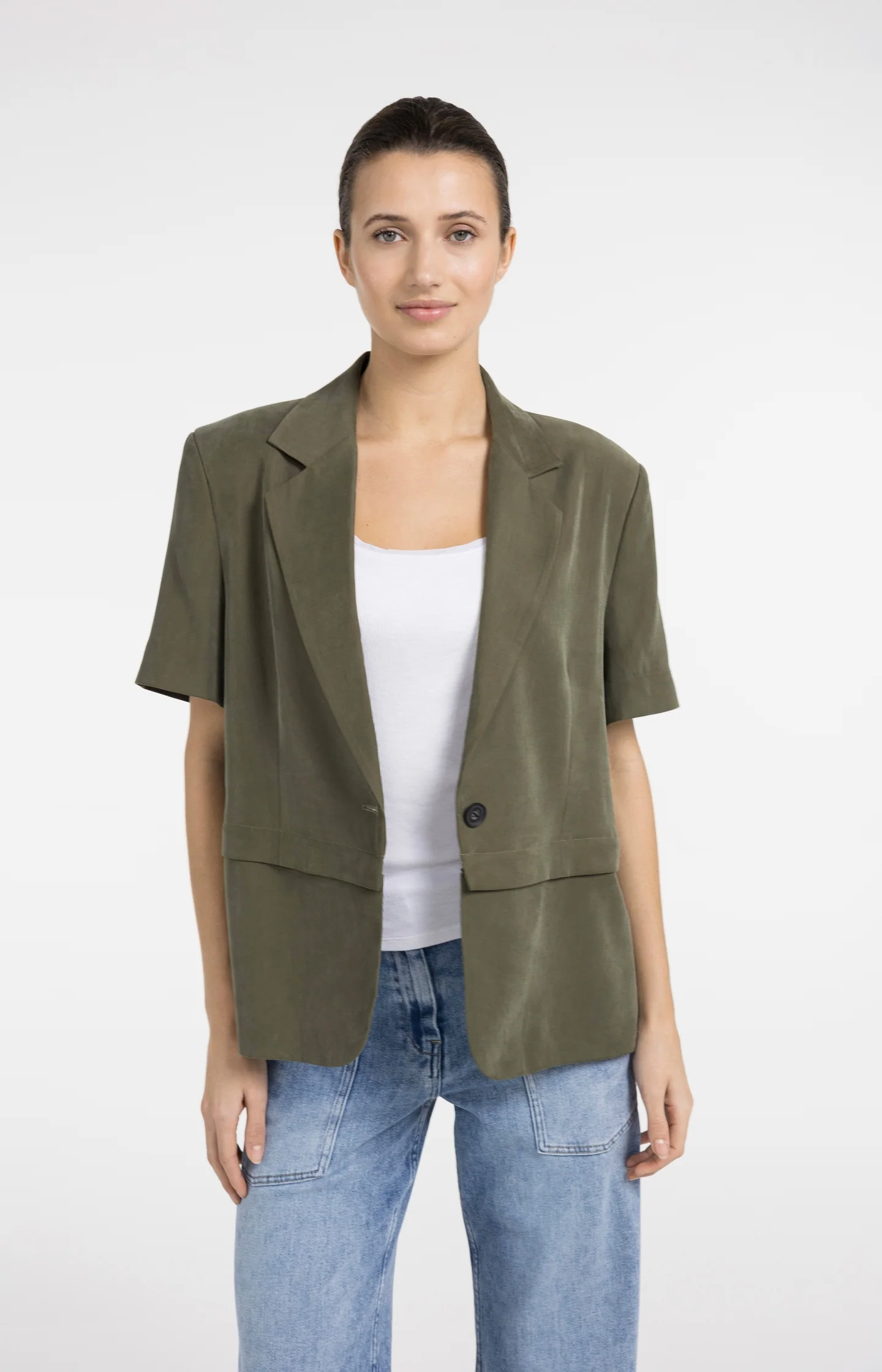 Woven blazer with short sleeves and detachable zip hem - Image 4