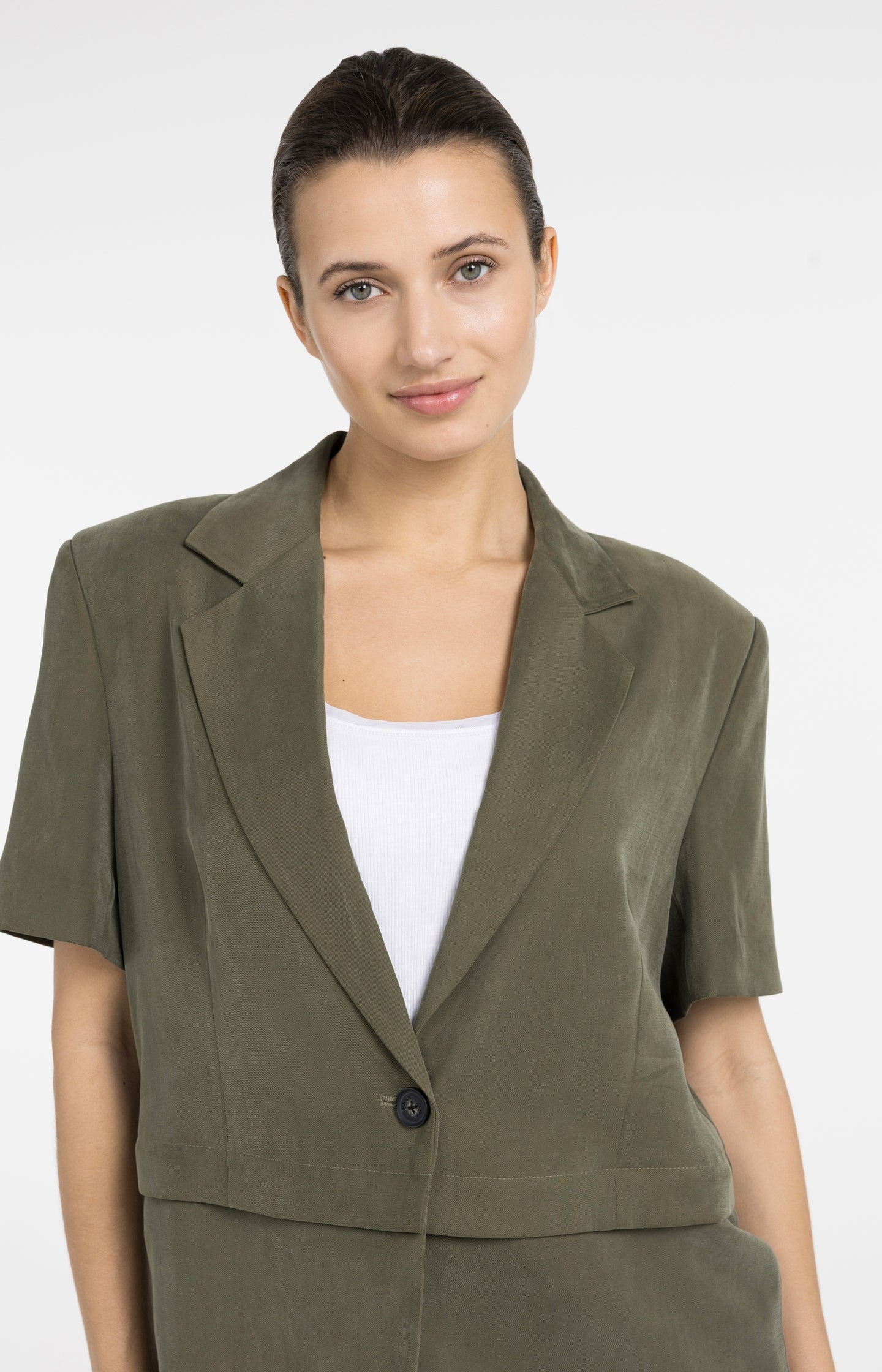 Woven blazer with short sleeves and detachable zip hem - Image 7