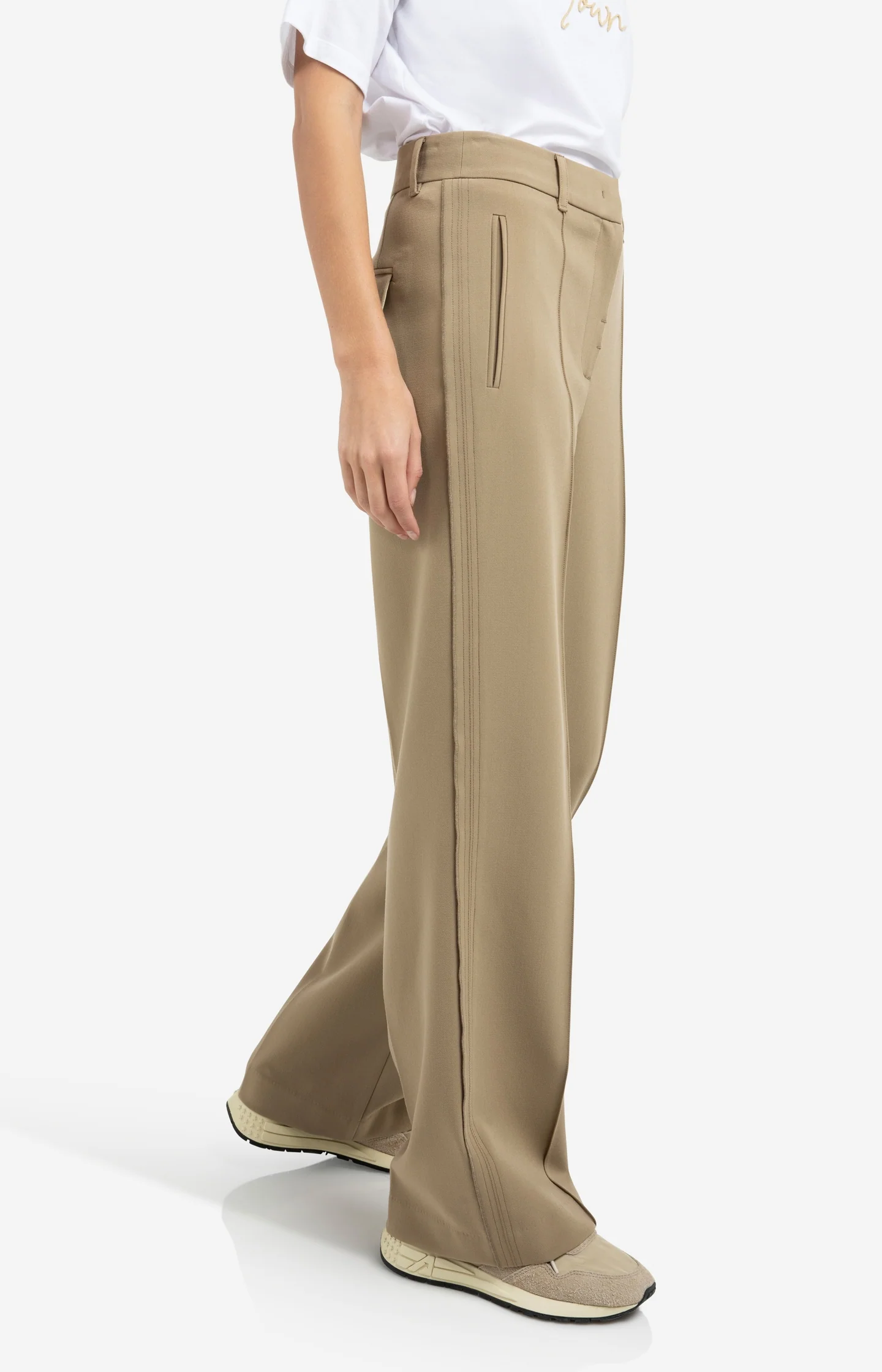 Woven trousers with wide legs and stitched details - Brown - Image 4