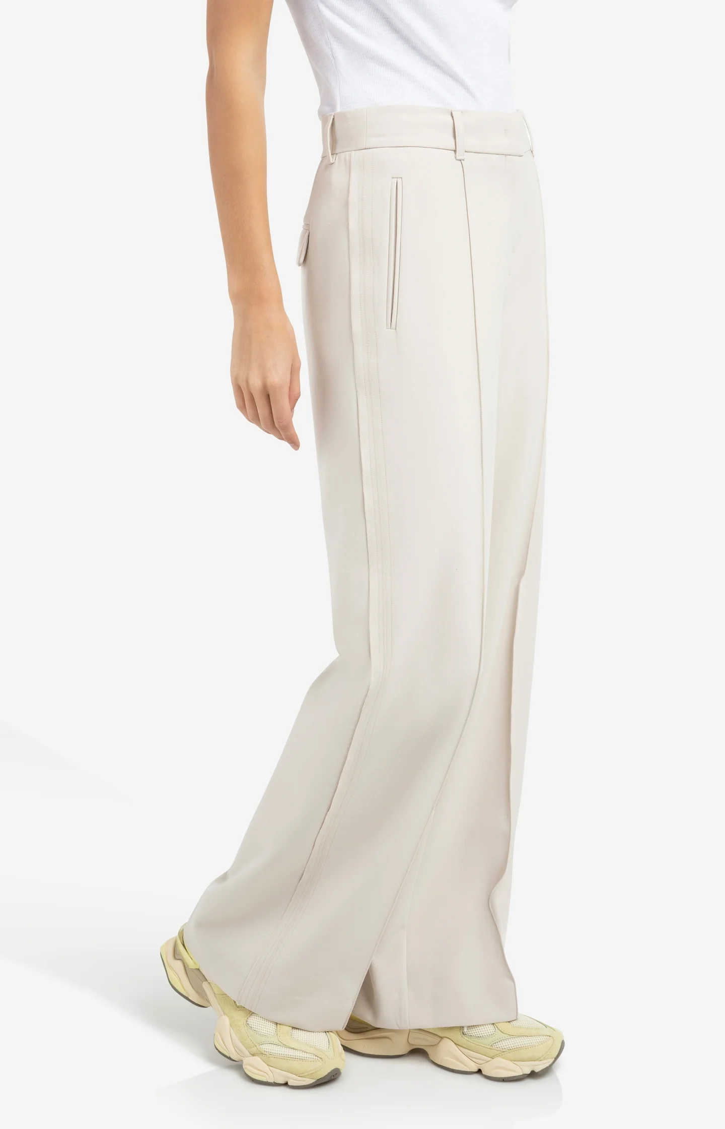 Woven trousers with wide legs and stitched details - Beige - Image 4