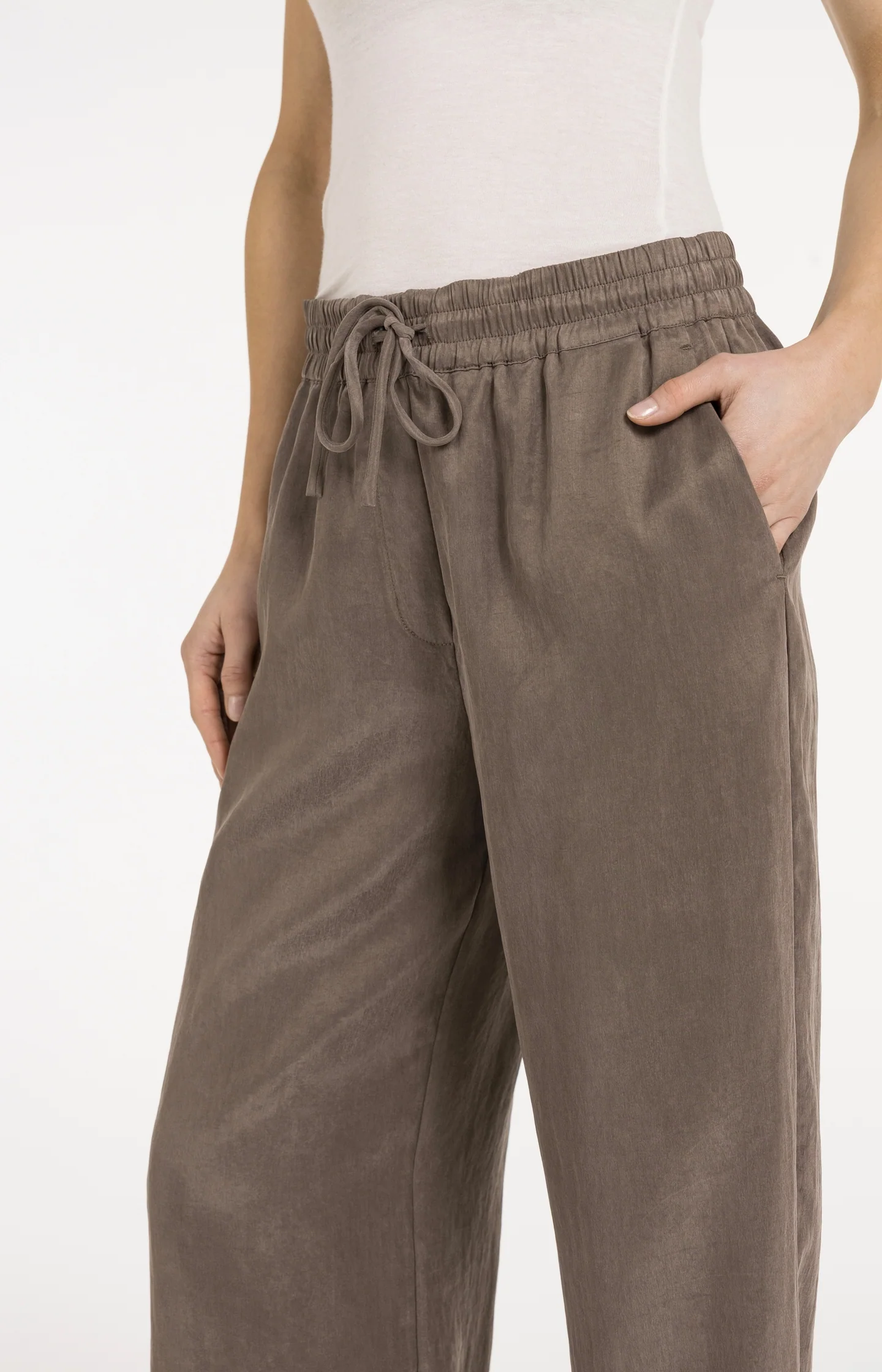 Woven wide leg trousers with elastic waistband - Image 5