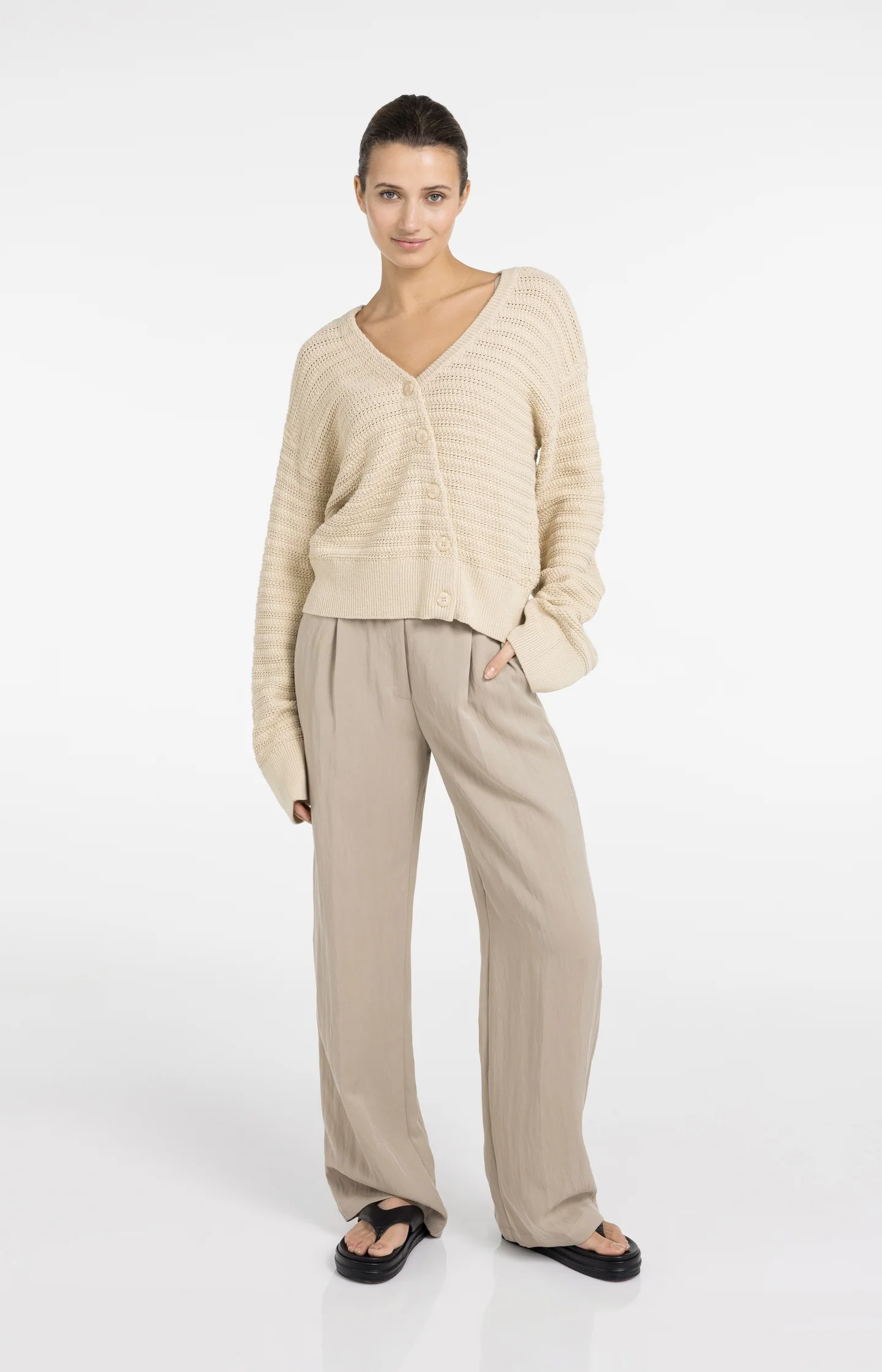 Woven wide leg trousers with pleats (L32) - Image 7